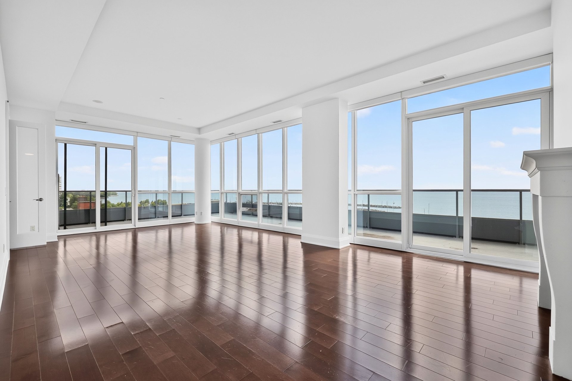 808-11 Bronte Road, Oakville
