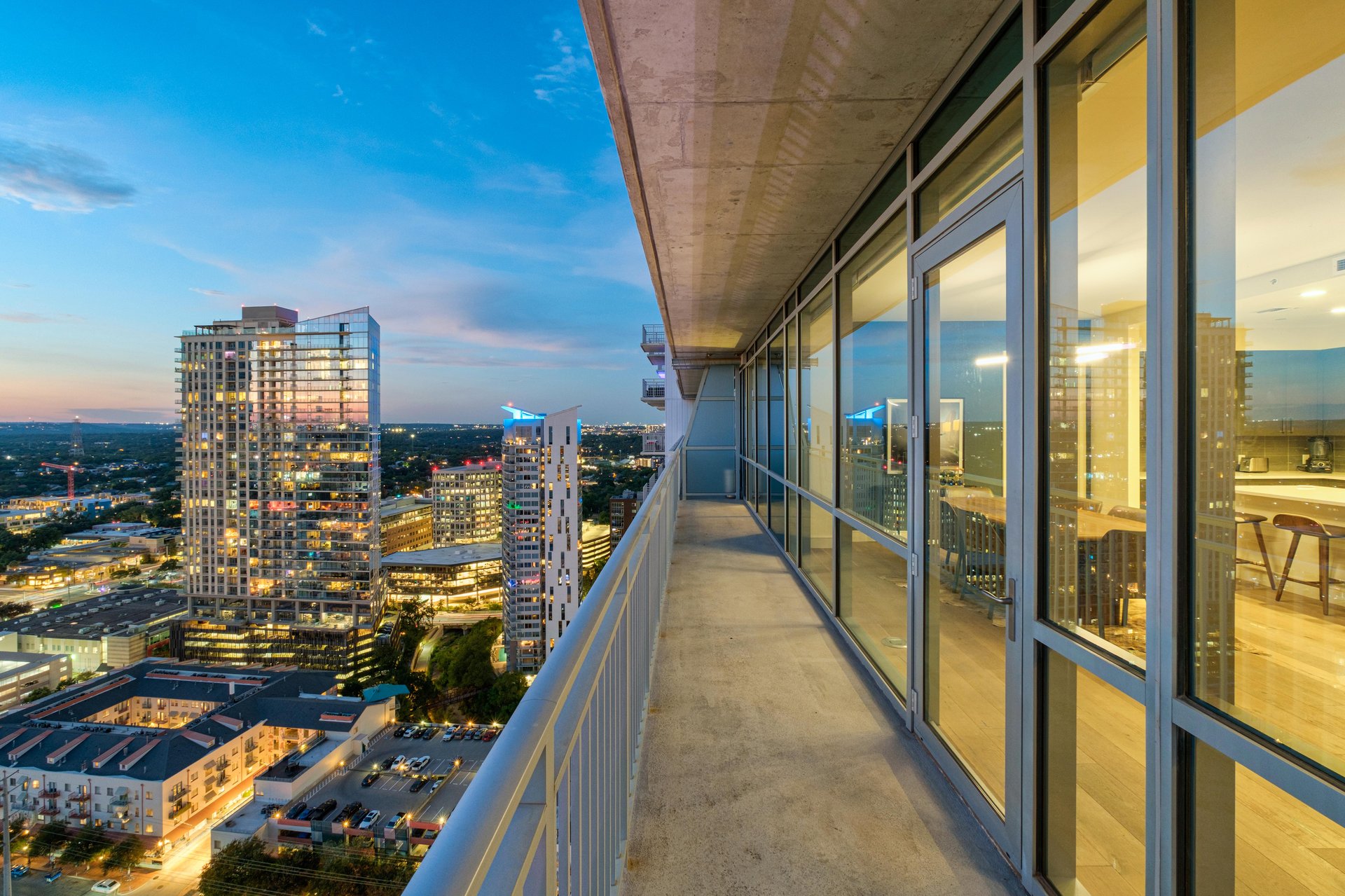 222 West Avenue #2802