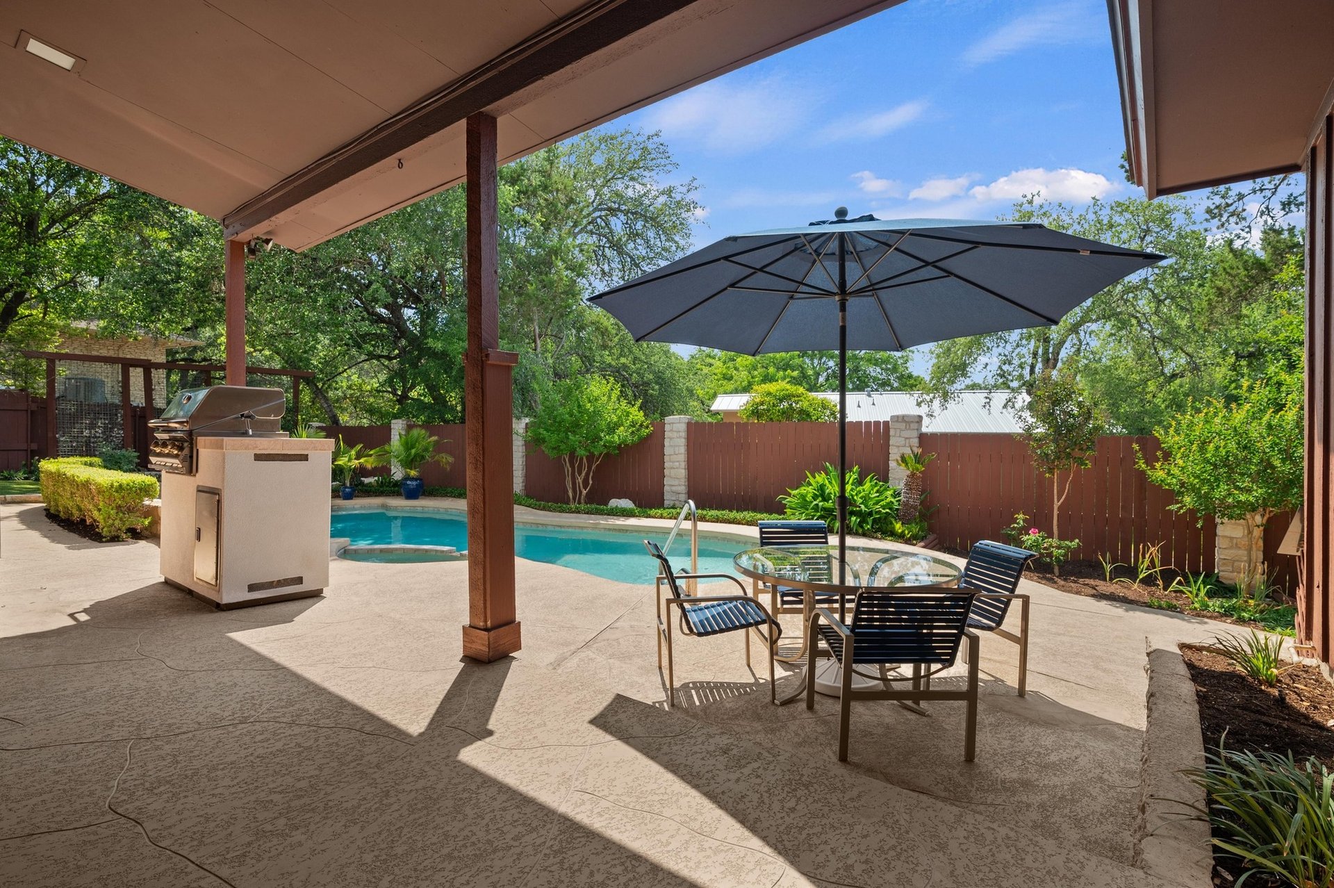 7602 Parkview Circle 