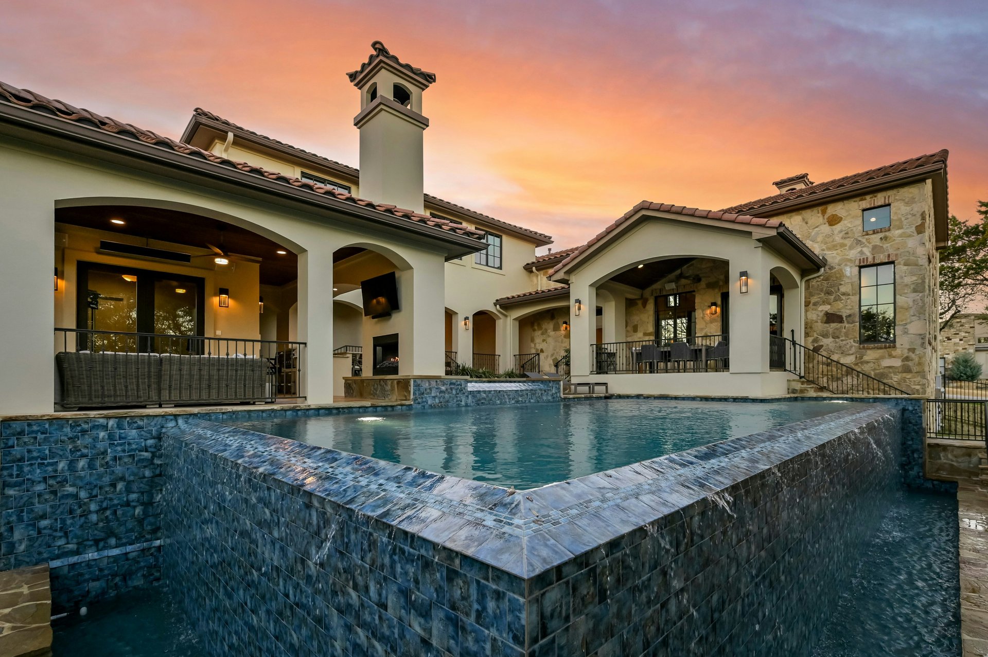 10213 Amwell Cove