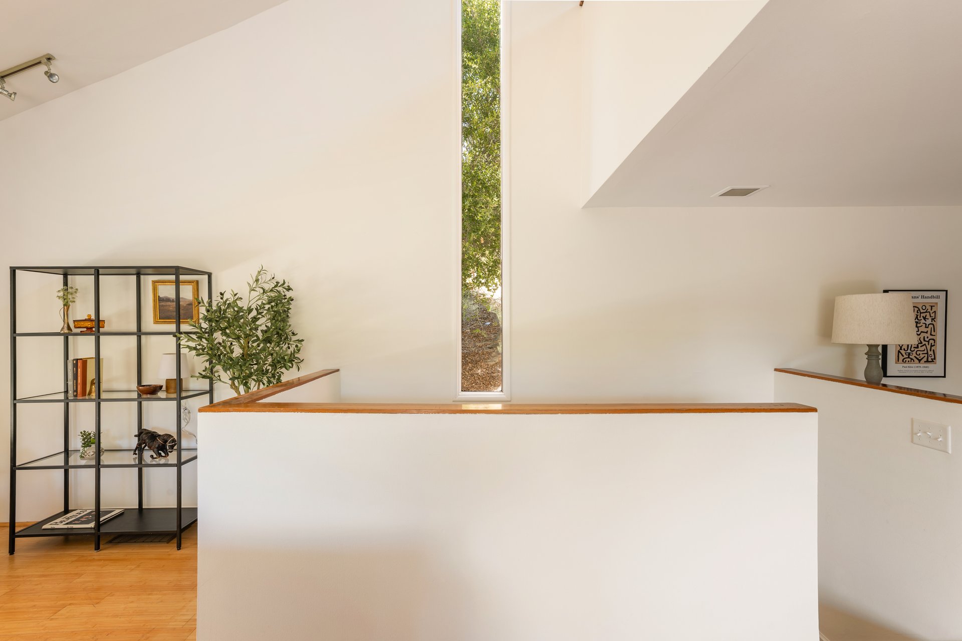1310 N Topanga Canyon Blvd