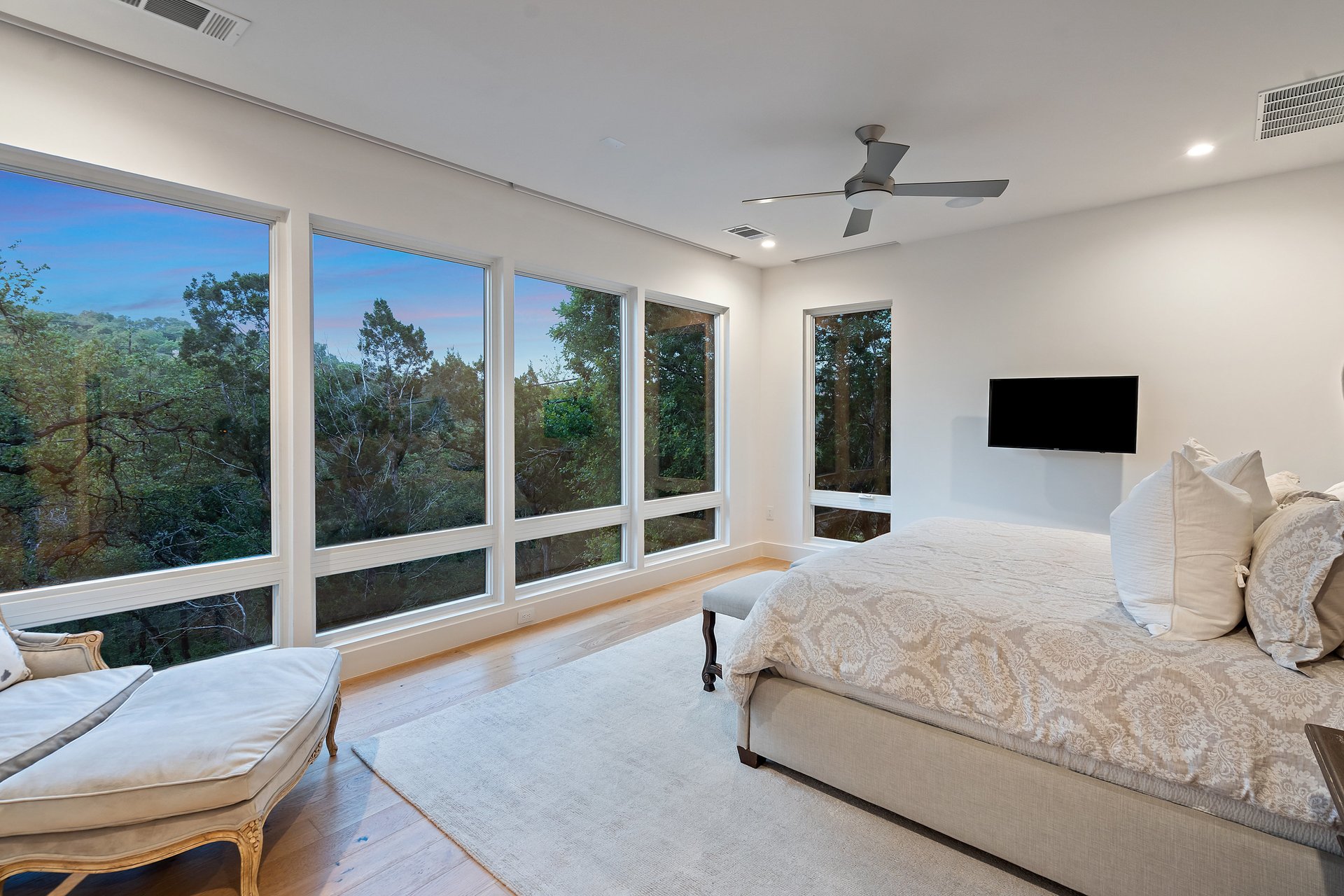 Modern Luxury Meets Natural Serenity