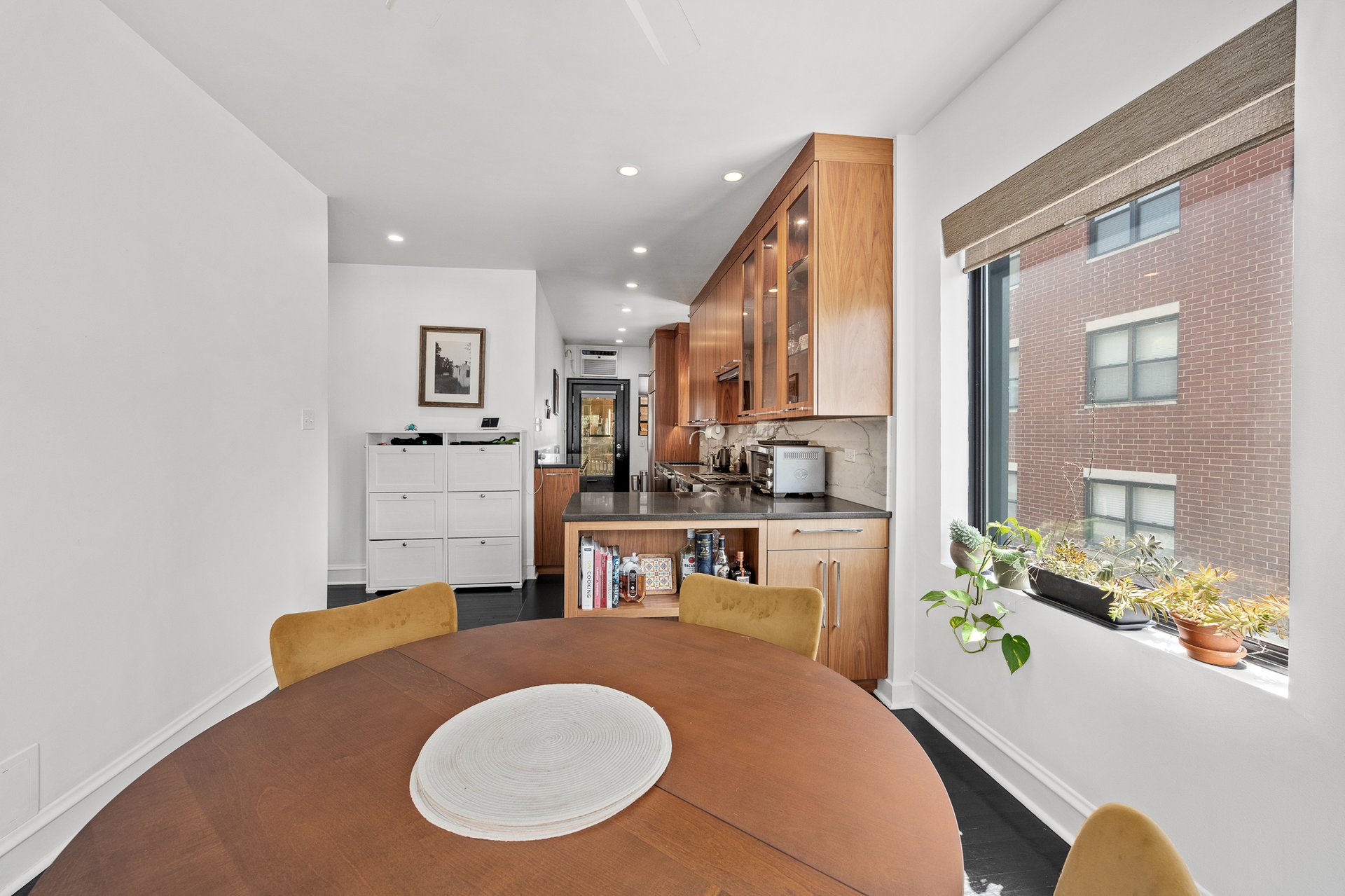 7631 N Eastlake Terrace Unit: 2A-3A