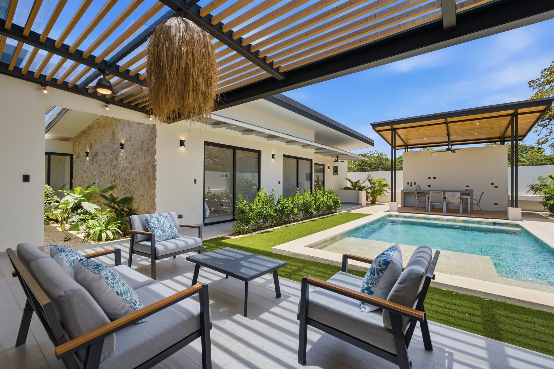 Villa Fresno | Newly Completed Contemporary Home with Private Pool Near Playa Avellanas
