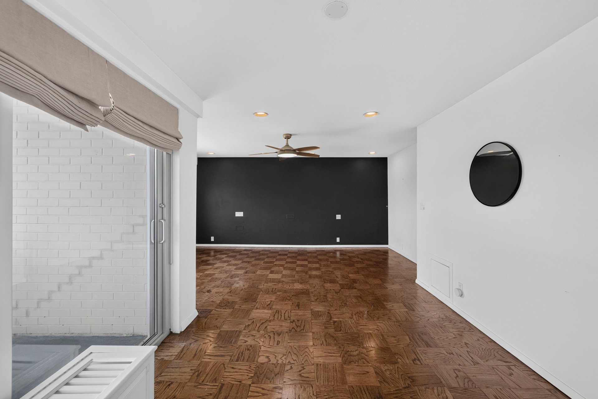 2077 Center Avenue PHB
