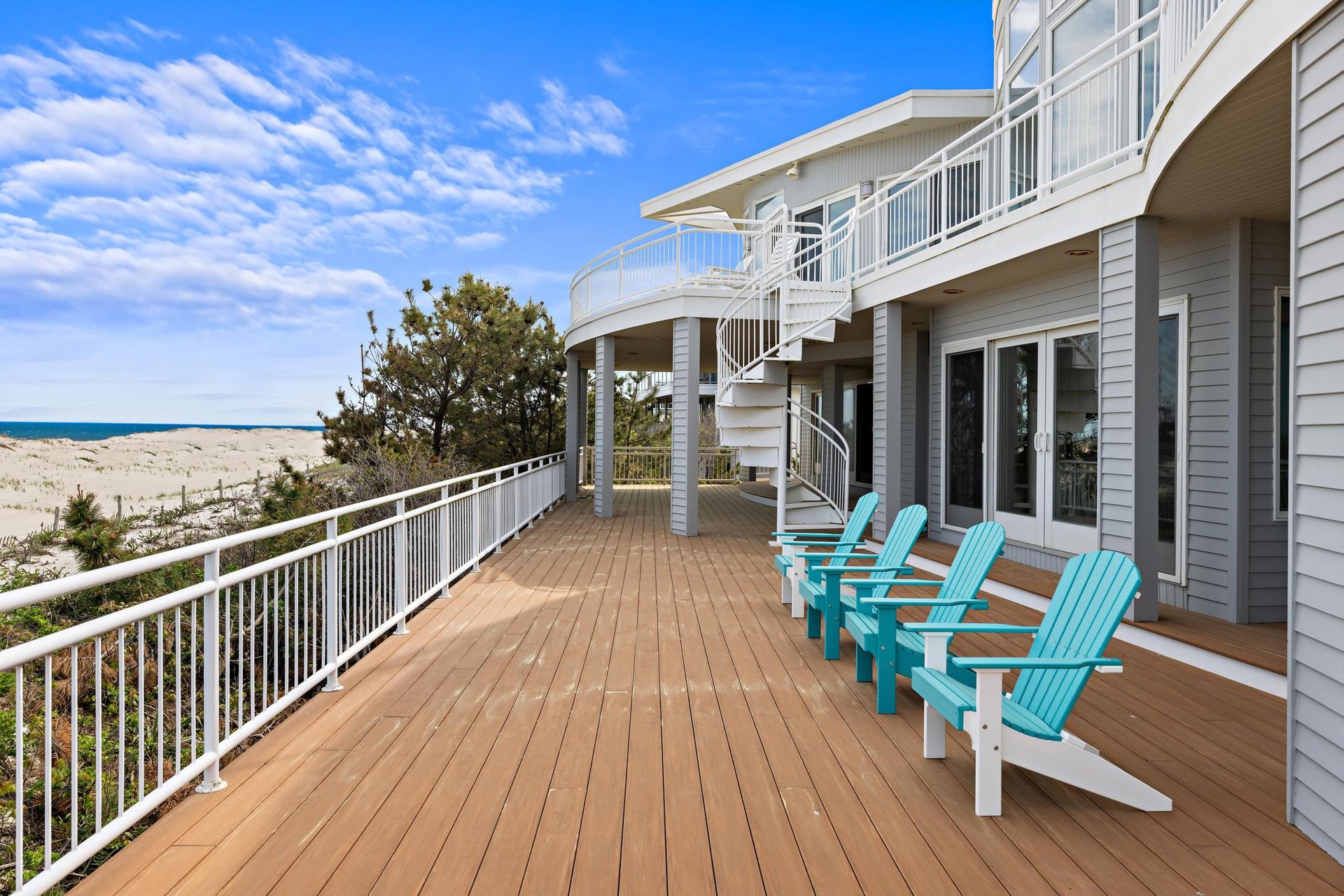 101 E Long Beach Boulevard 
