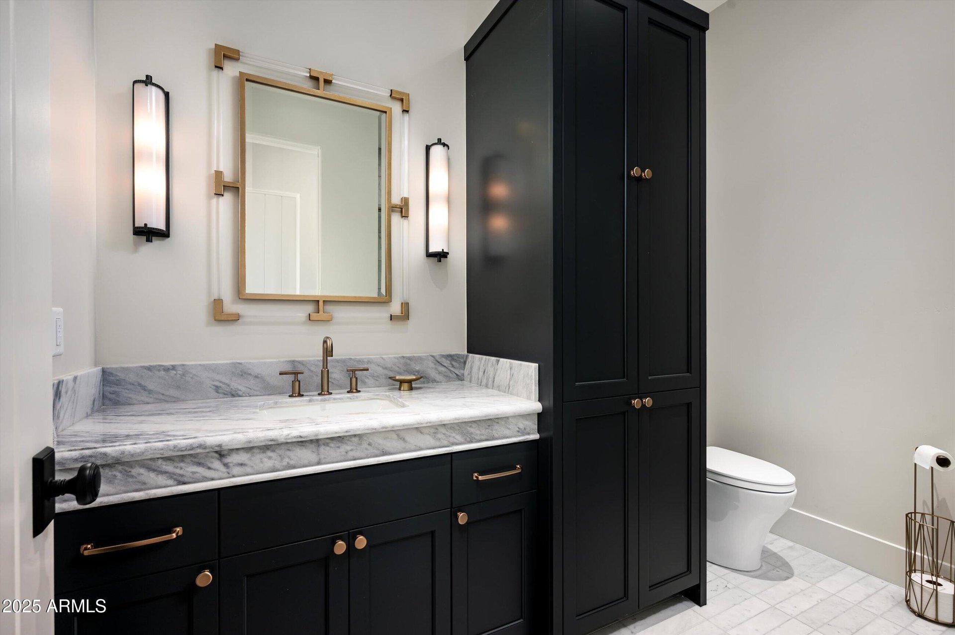 8328 E WHISPER ROCK TRL