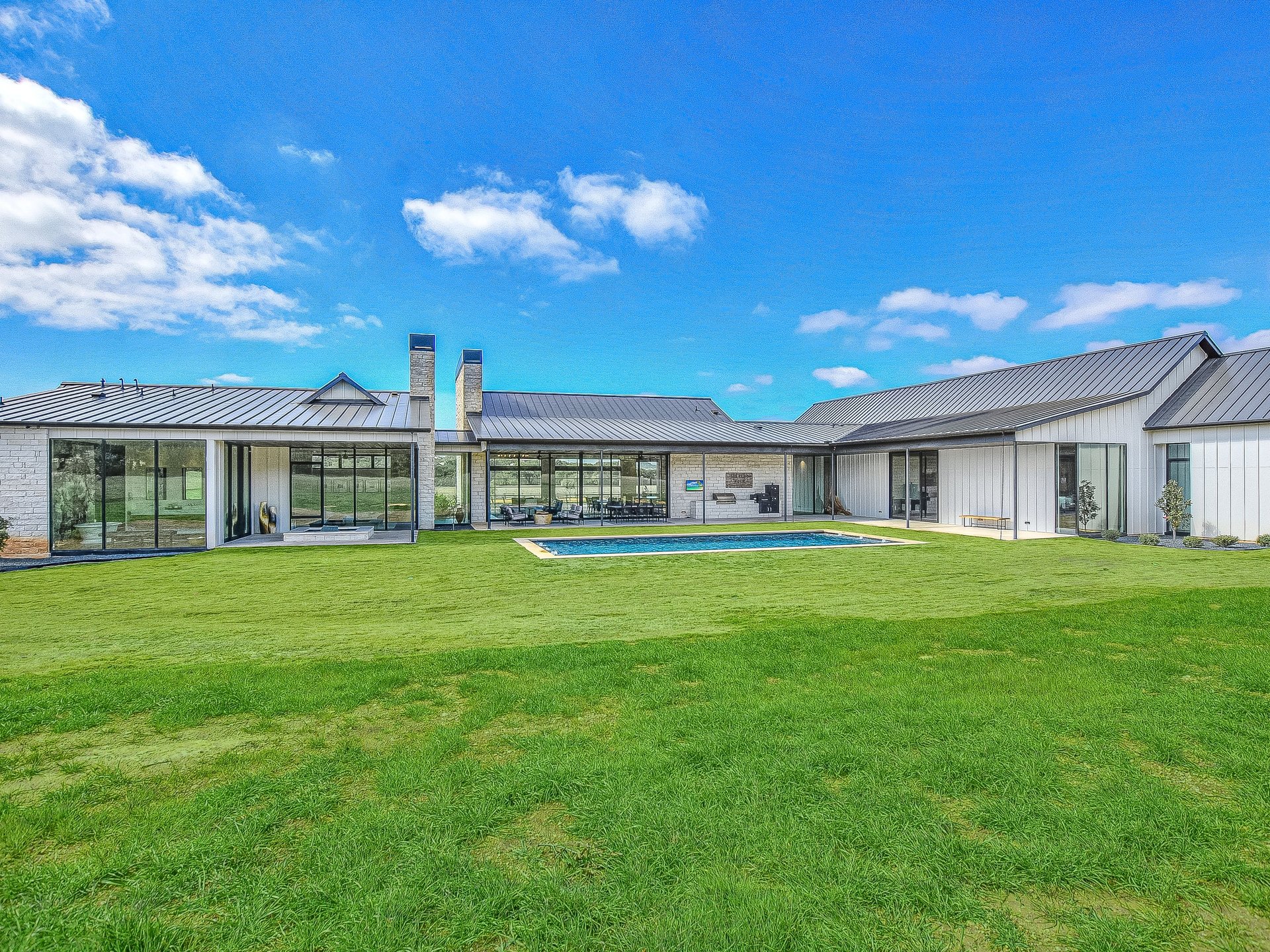 Luxury Modern Farmhouse