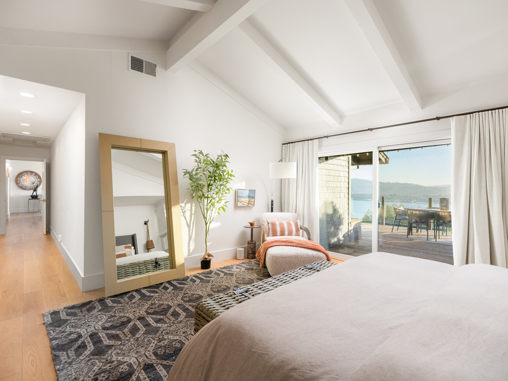 Expansive Bay Views