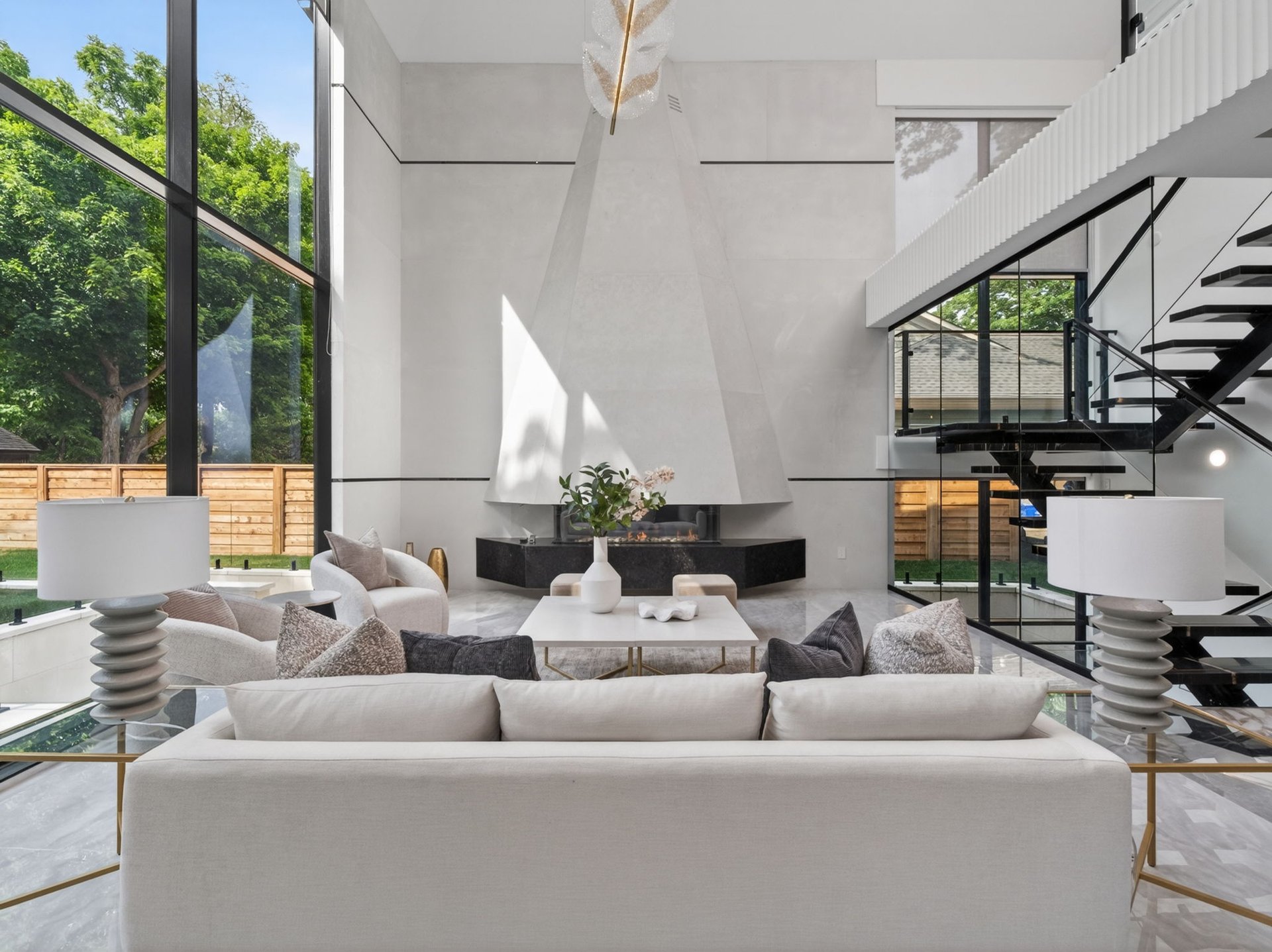 1477 Duncan Road