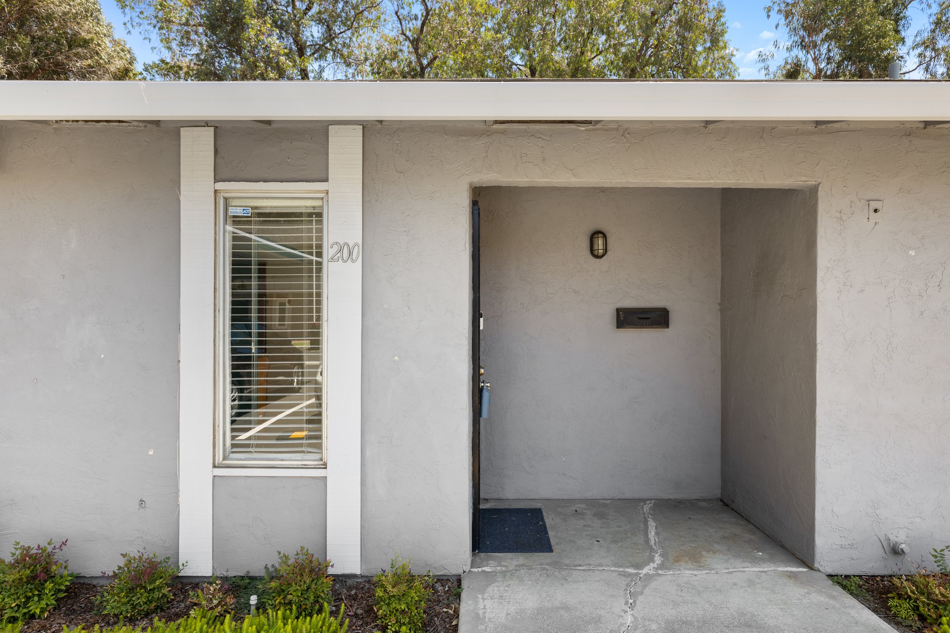 200 Del Luz Ct