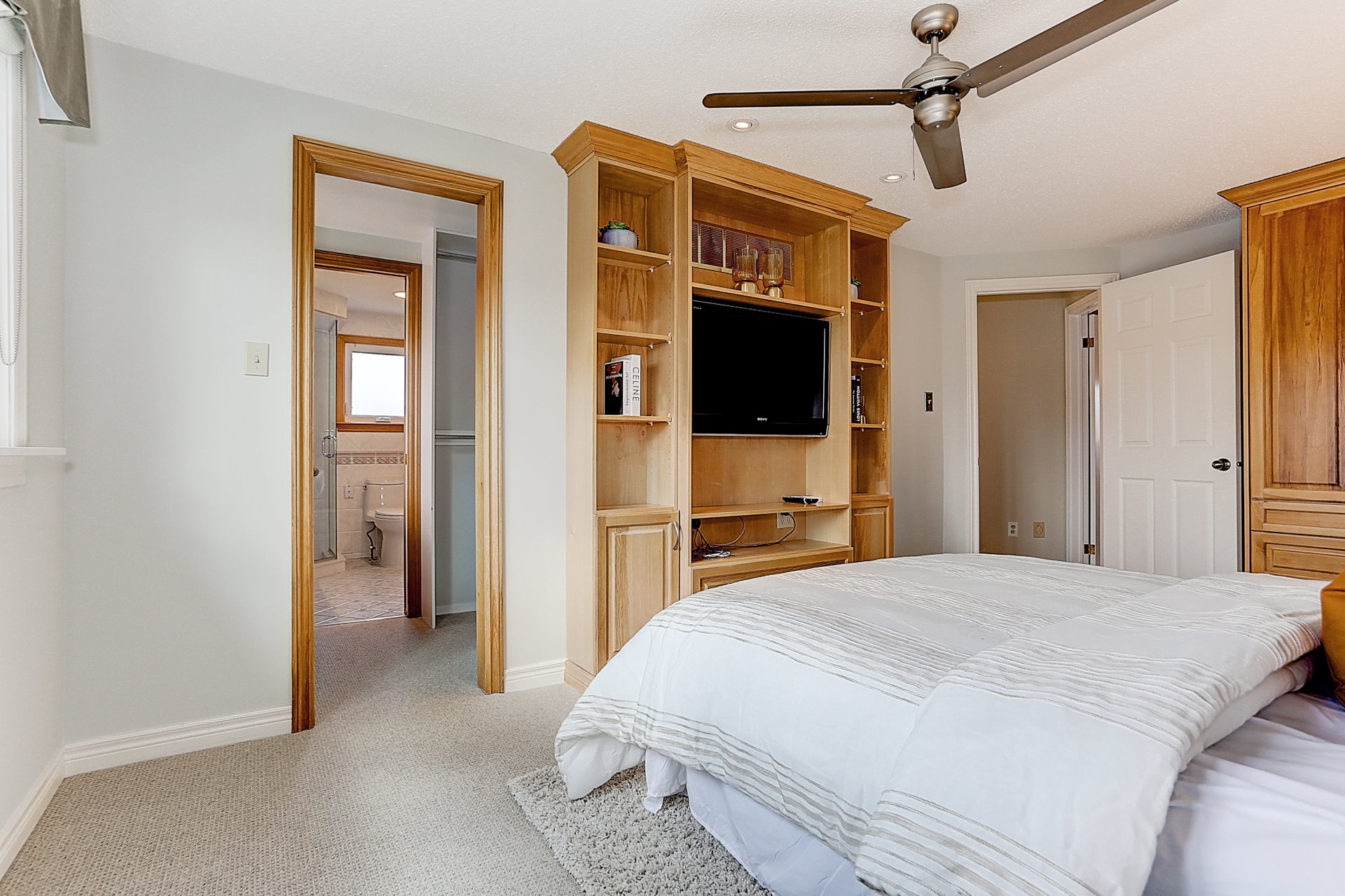 3158 Kilbride Cres