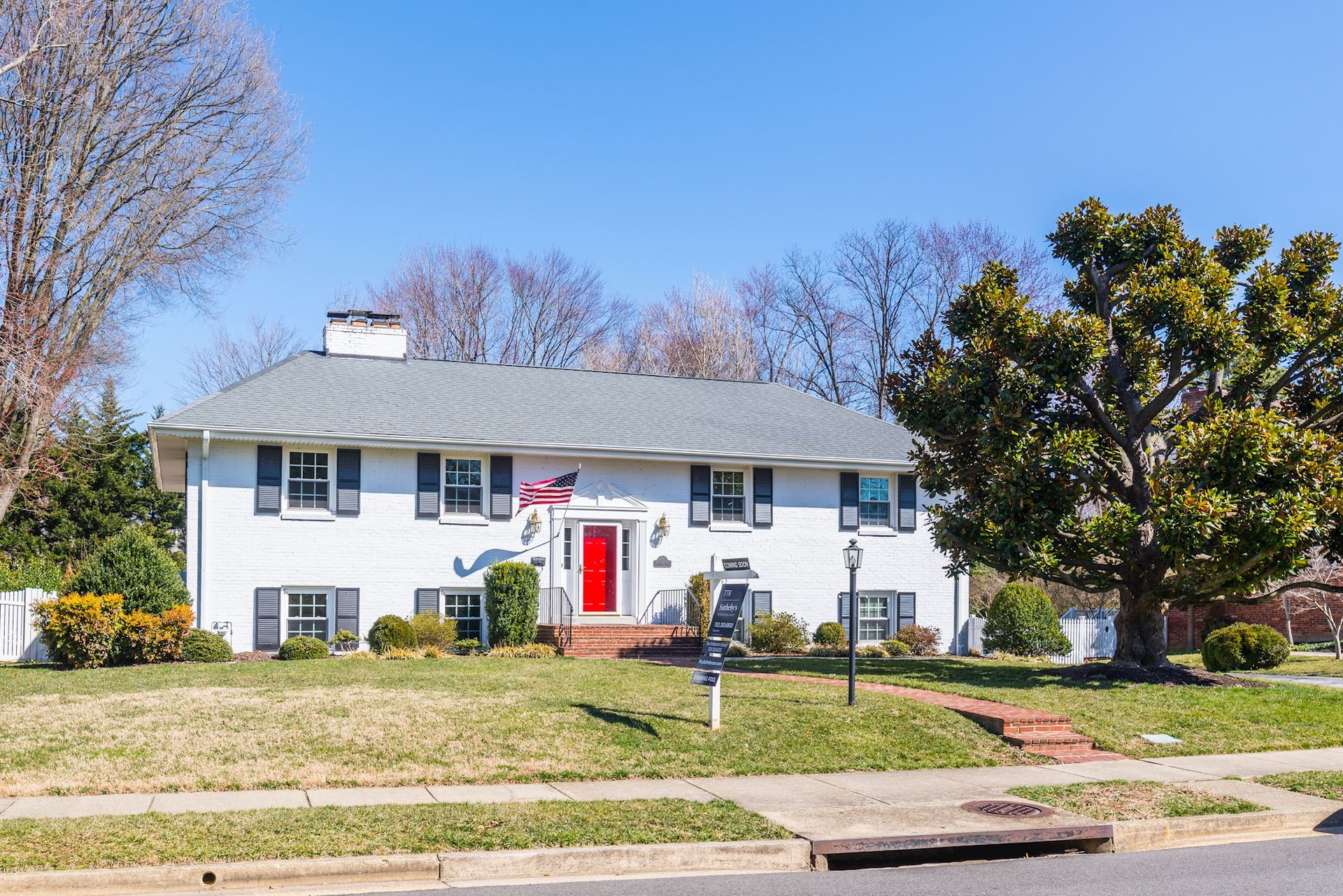 1100 Emerald Dr