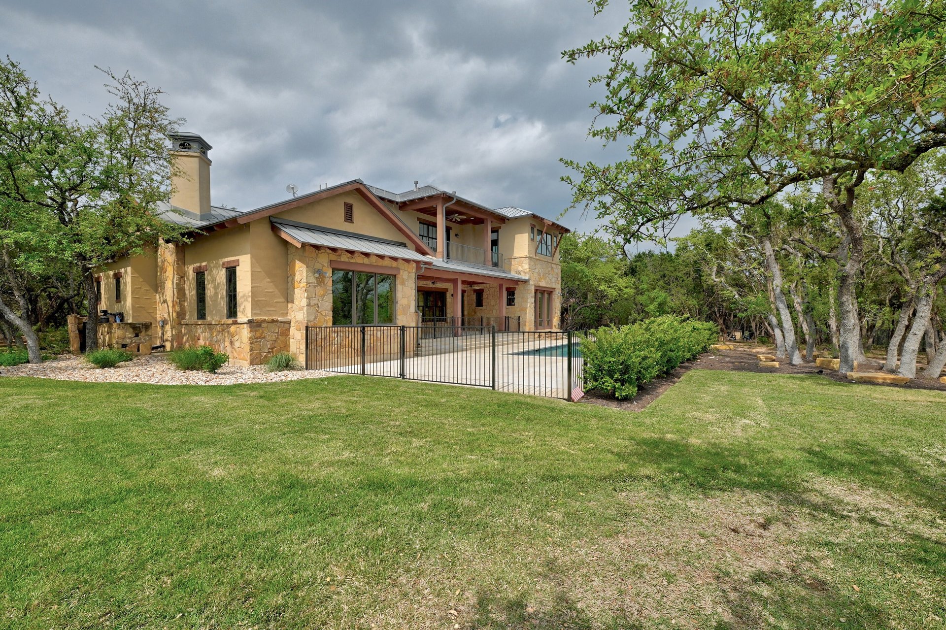 16009 Pontevedra Place