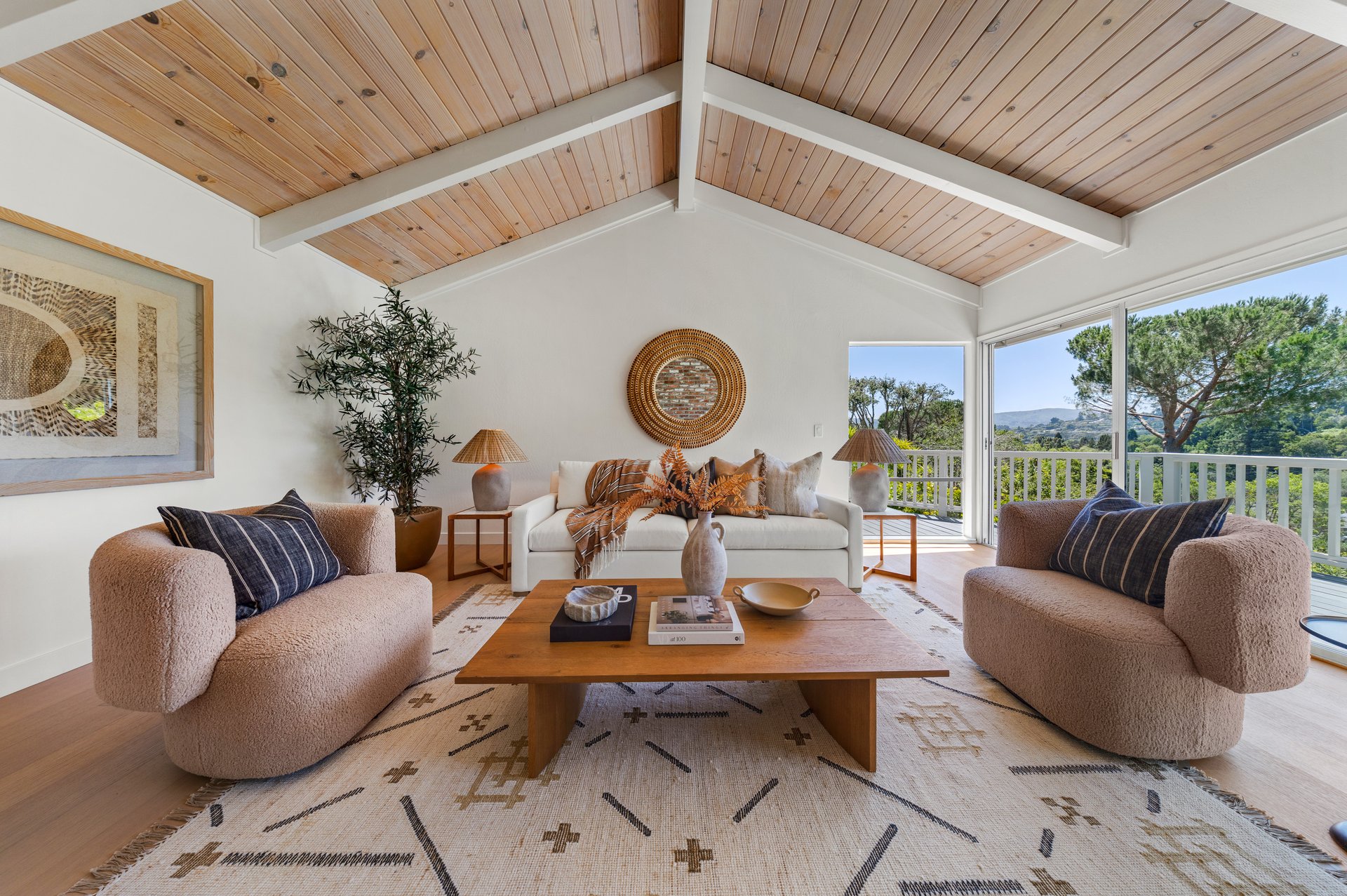 A Tasteful Renovation Meets Timeless Mid-Century Architecture