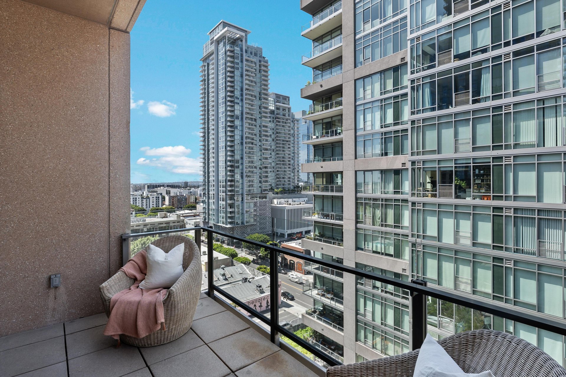 1111 S Grand Ave #1201, DTLA