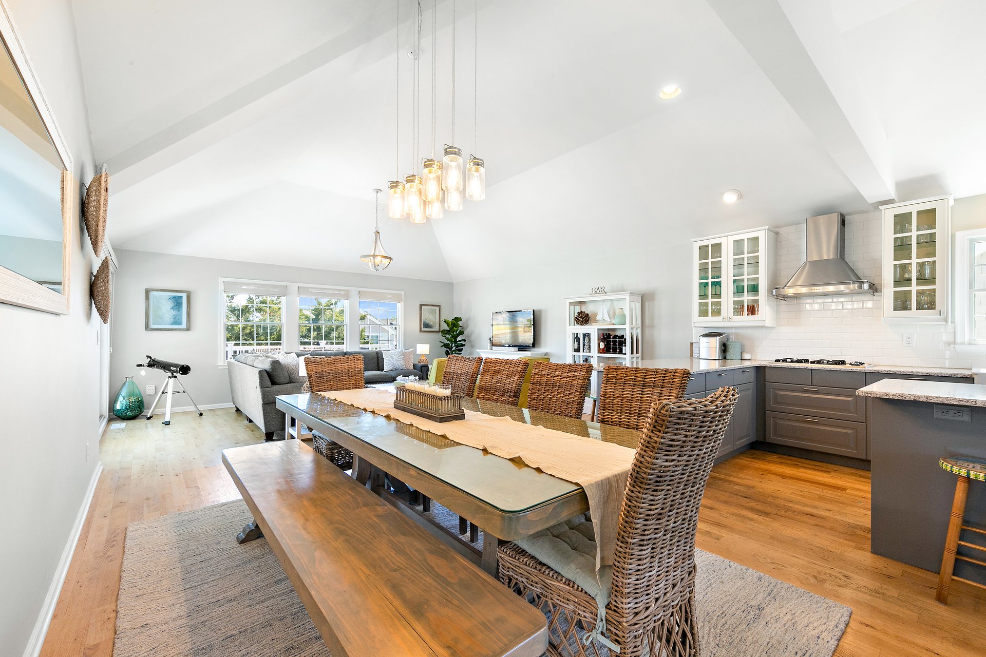 325 Iroquois Avenue, Beach Haven