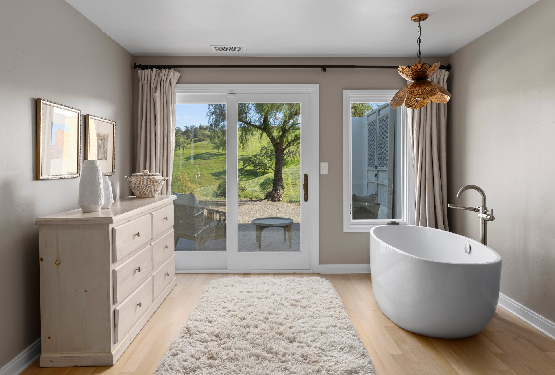CONTEMPORARY HACIENDA with Privacy, Views, and Quality Craftsmanship