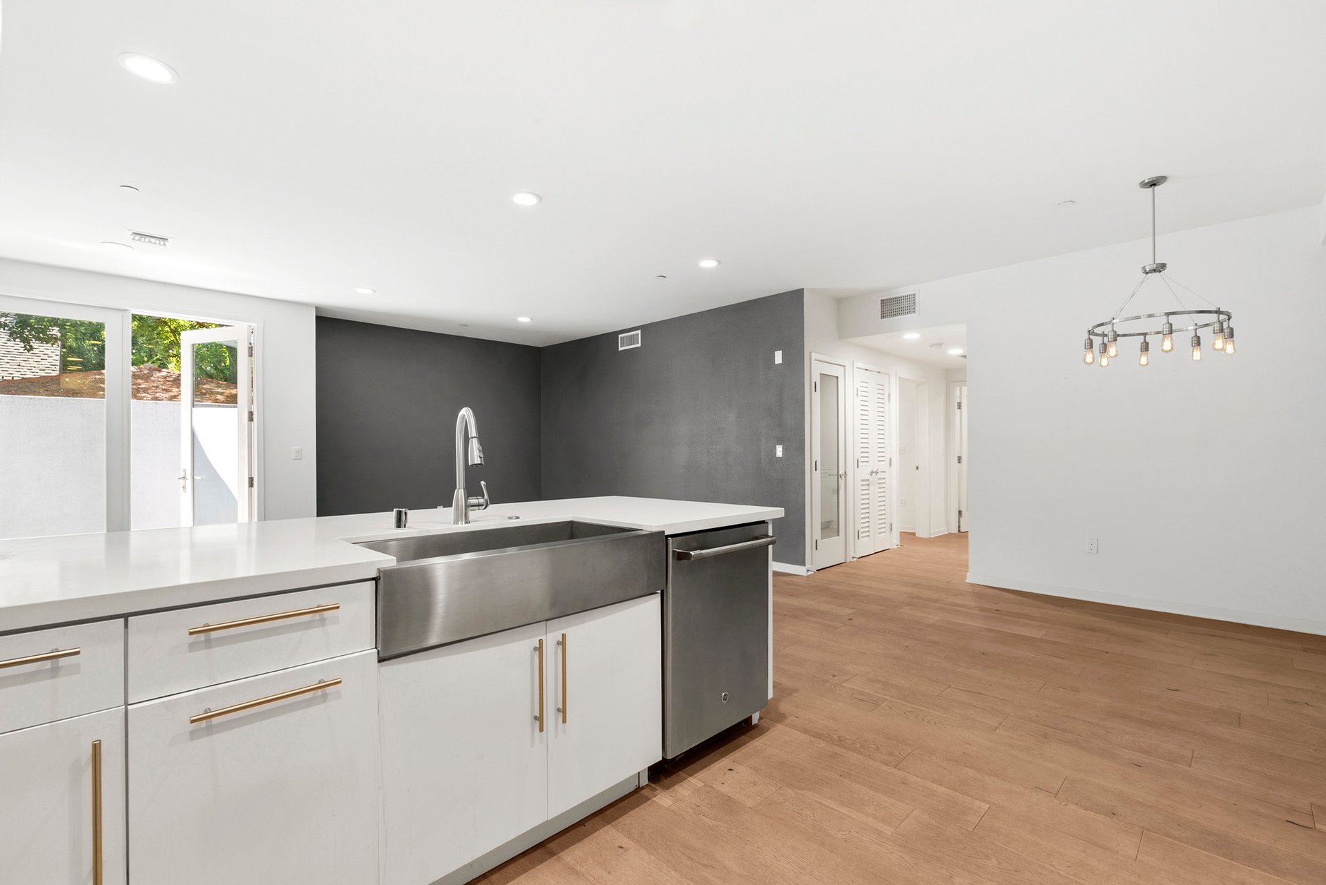 4240 Laurel Canyon Blvd Unit: 105, Studio City 