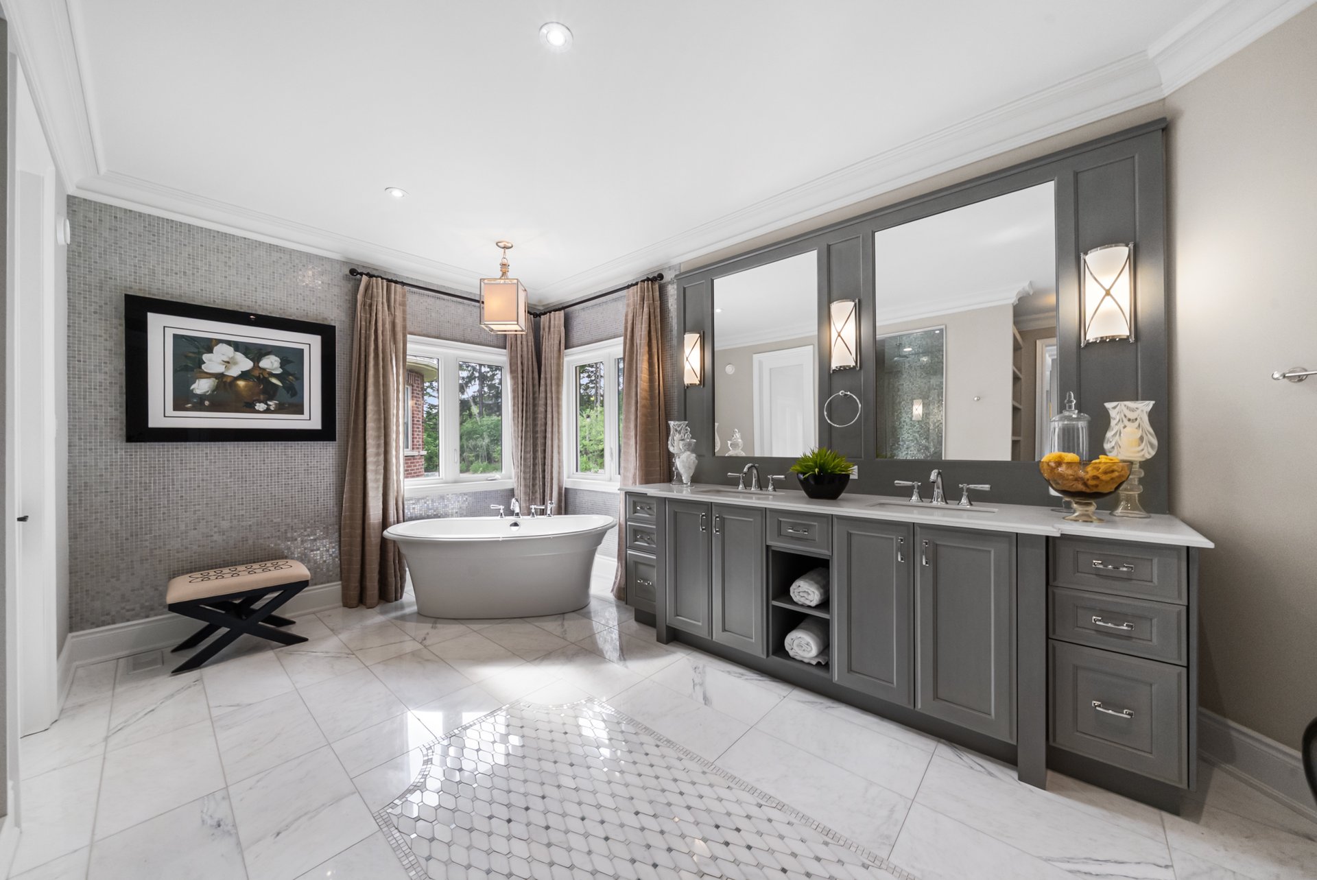 SOLD: Elegant Model Residence