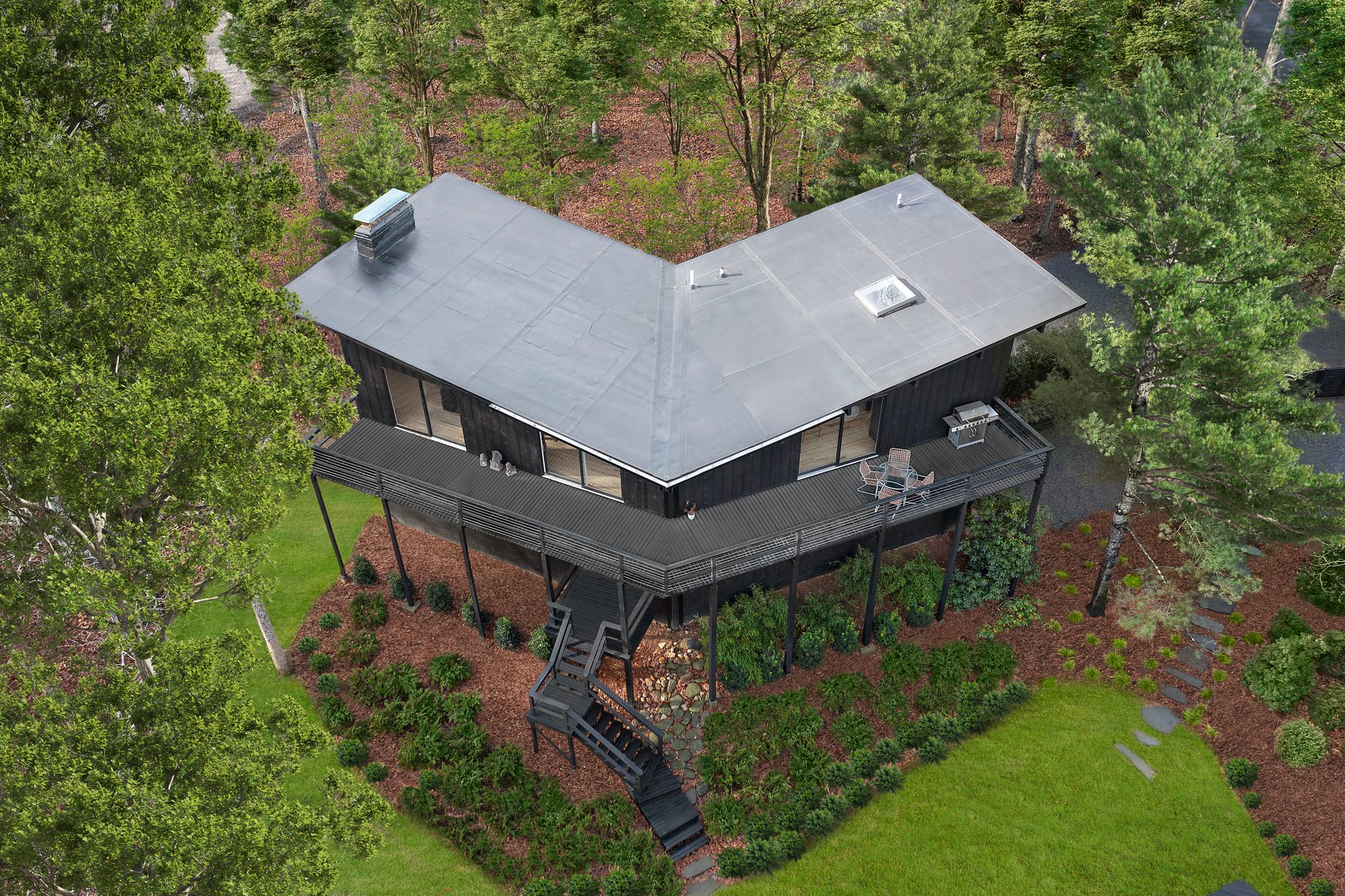A Designer-Renovated Icon of Mid-Century Design in East Hampton