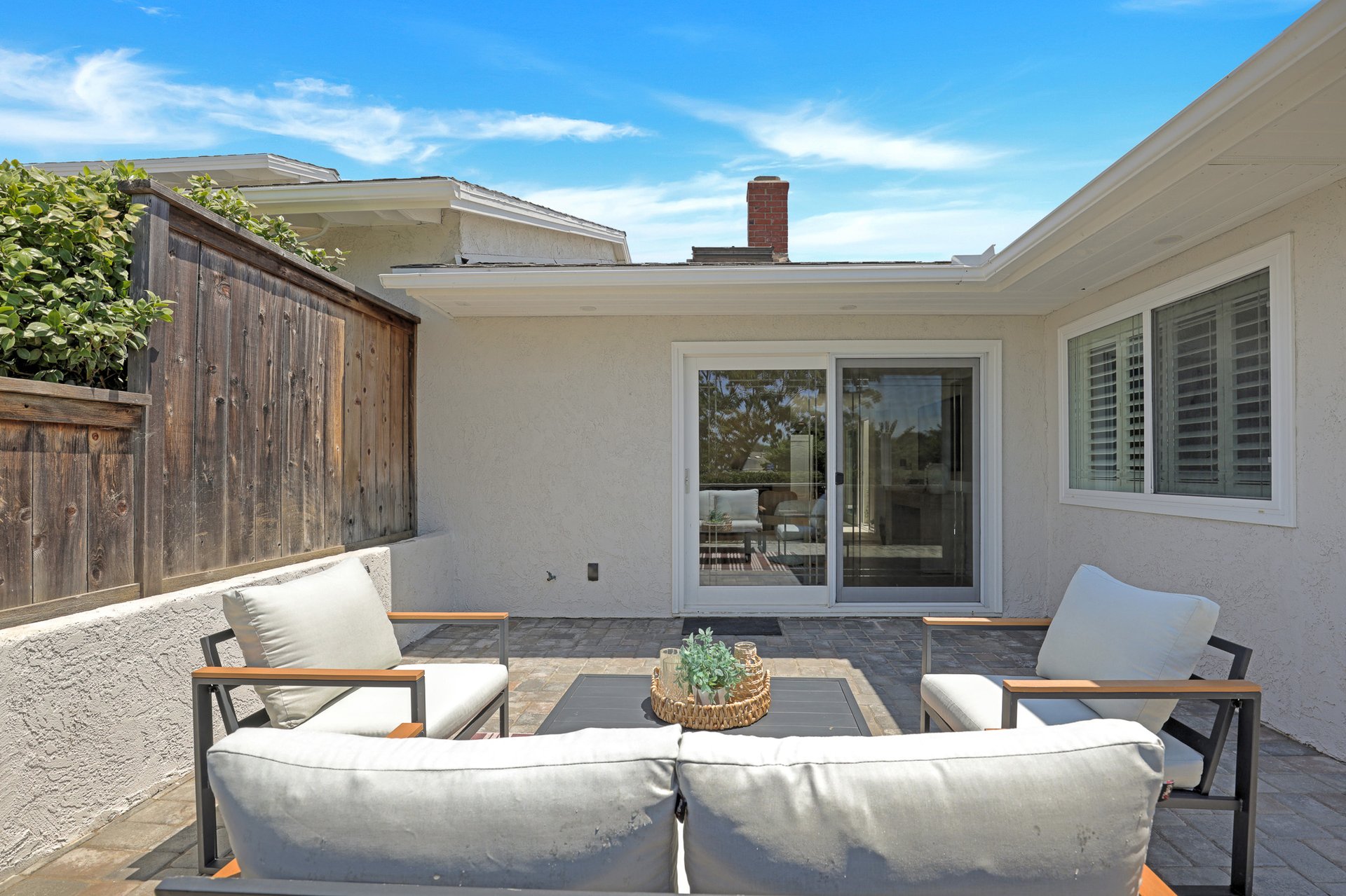 3396 Paseo Halcon