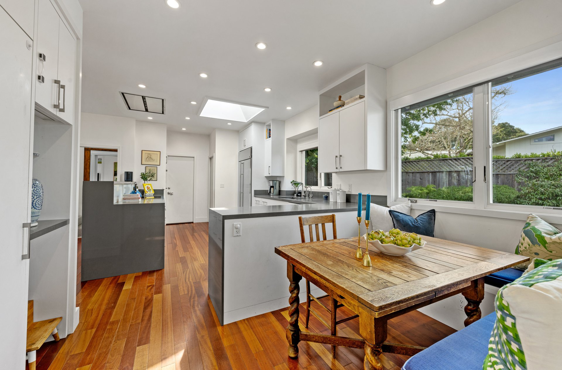Incredible Location on Belvedere Island