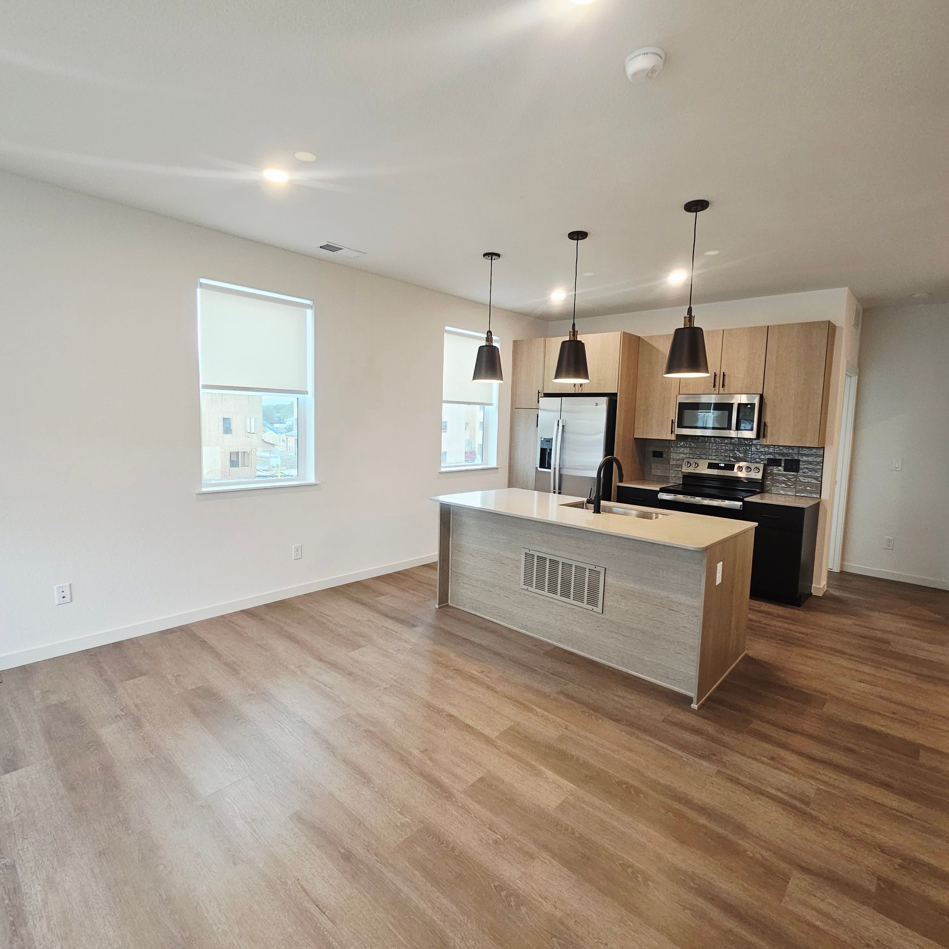 3 Bed 3 Bath Townhomes with Garage in Arvada