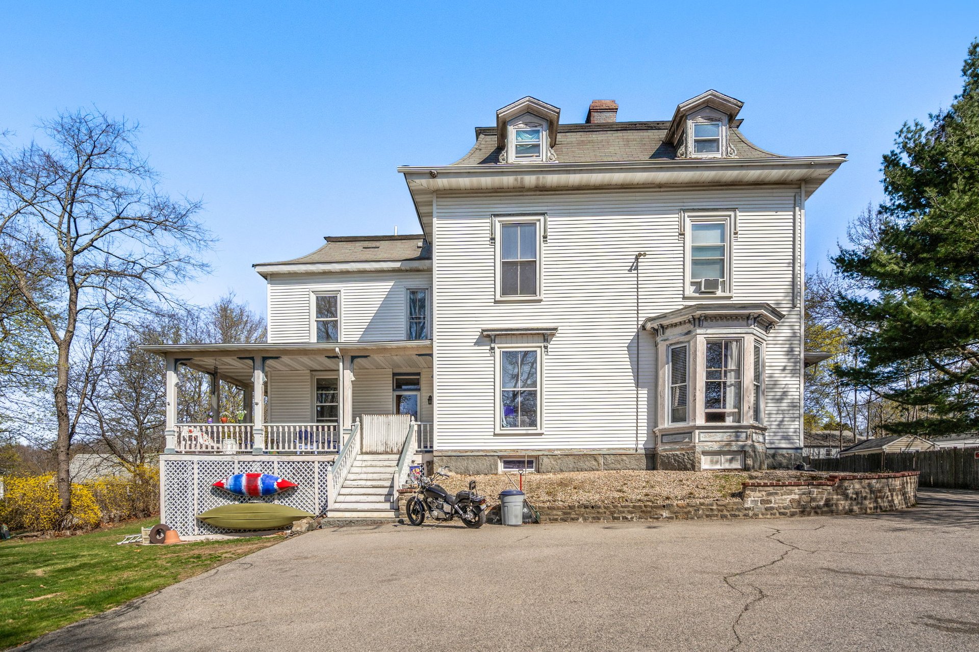 391 Elm St
