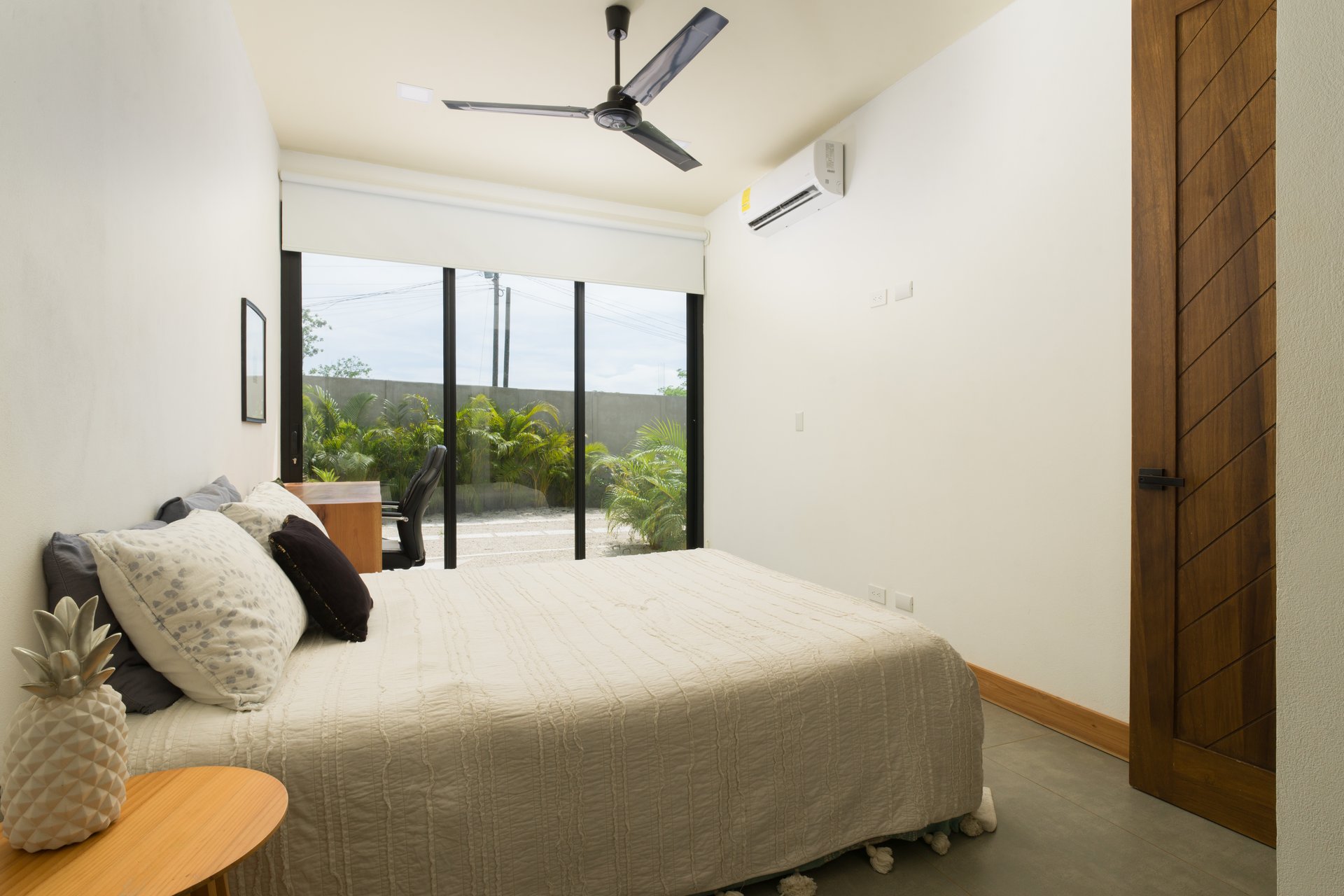 Villa Los Jobos Garden #1 | Modern 4-Bedroom Villa Just 5 Minutes from Tamarindo Beach – Newly Remodeled and Move-In Ready