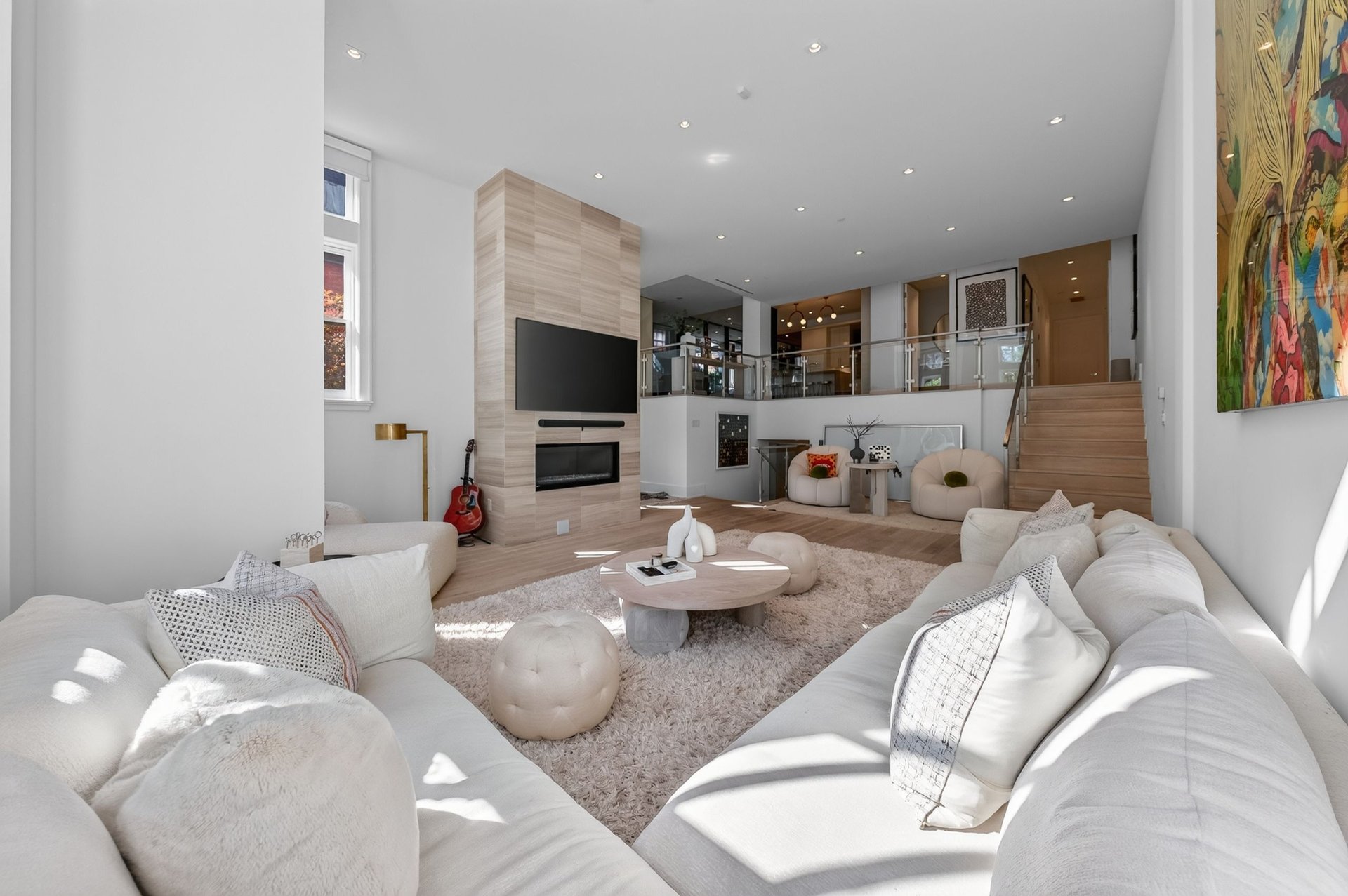 Ultra-Exclusive Yorkville Address