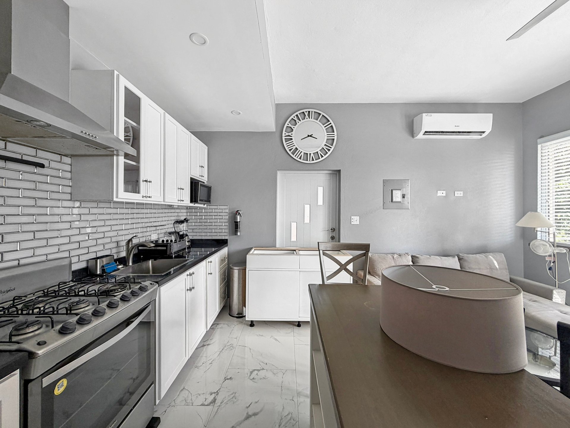 1097 Luck Hill 1 Bedroom Apartment