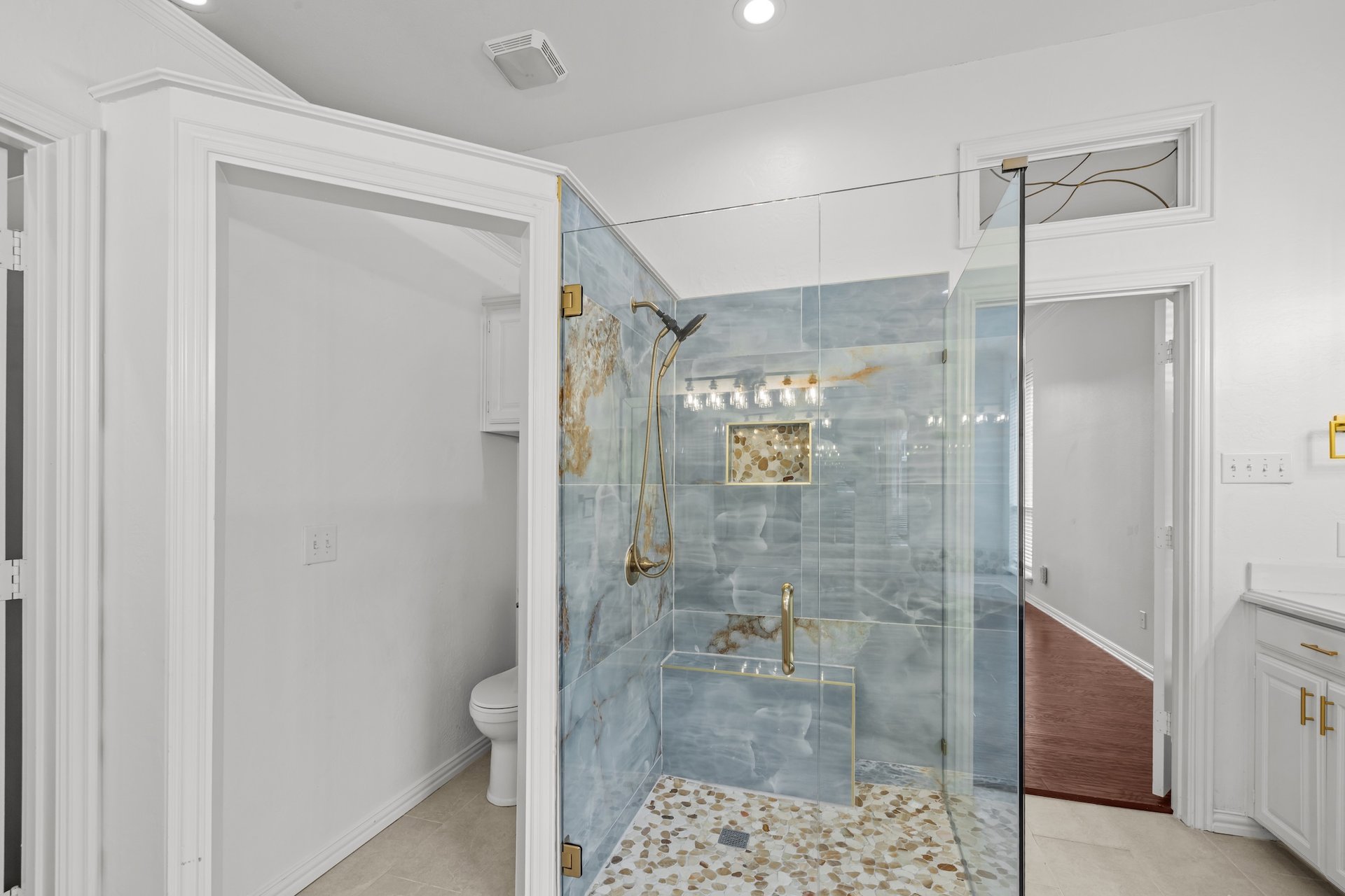 2 Treewood Court