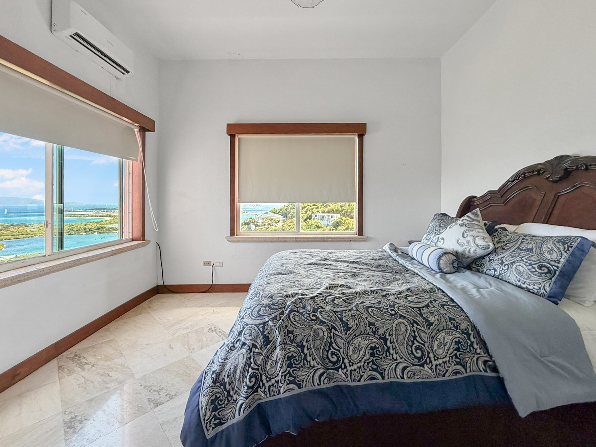 565 Parham Town 7 Bedroom Villa