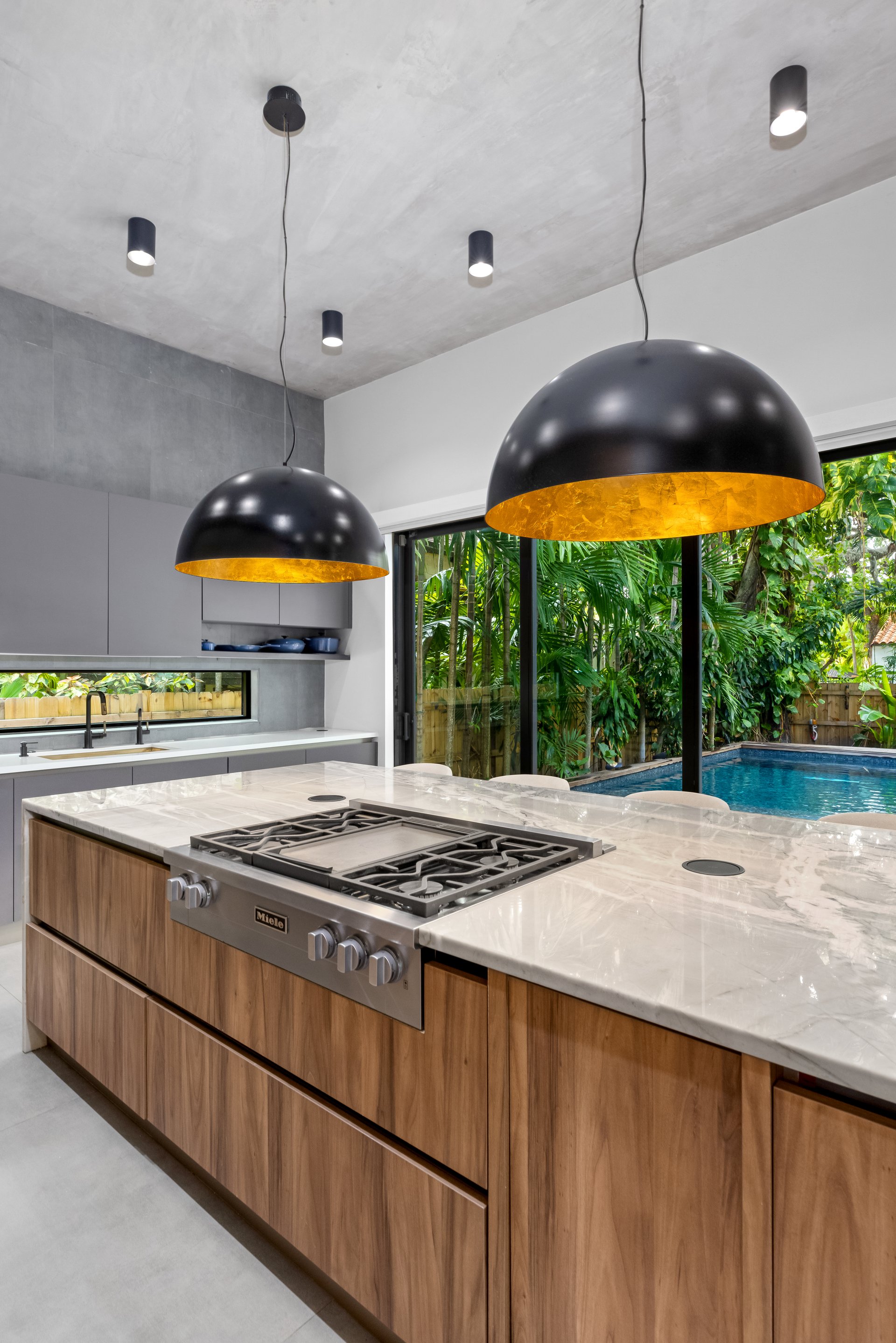 Spring Garden | Modern Luxury