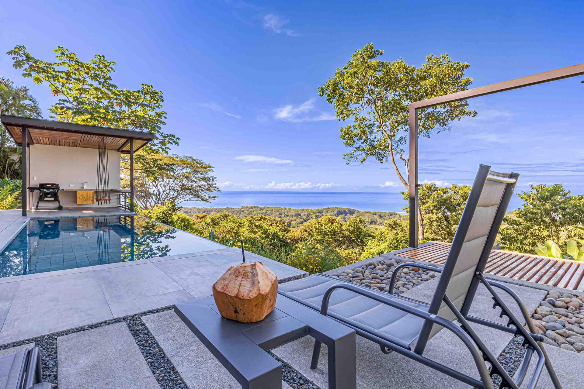 Exclusive Luxury Villa with Infinity Pool