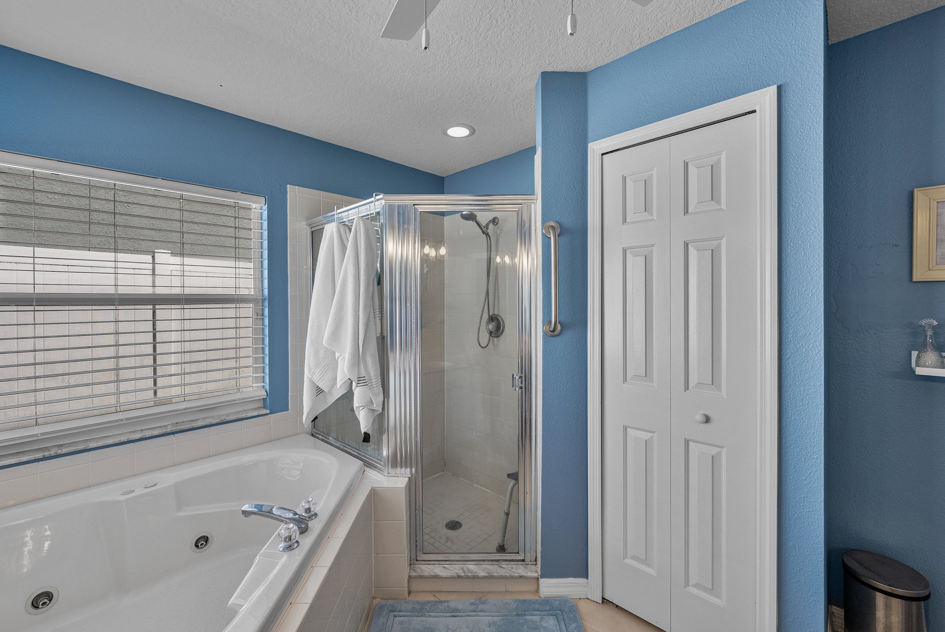 5535 BRADDOCK DR