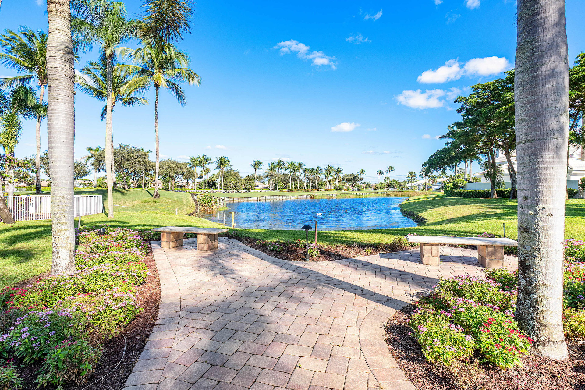 17170 Coral Cove
