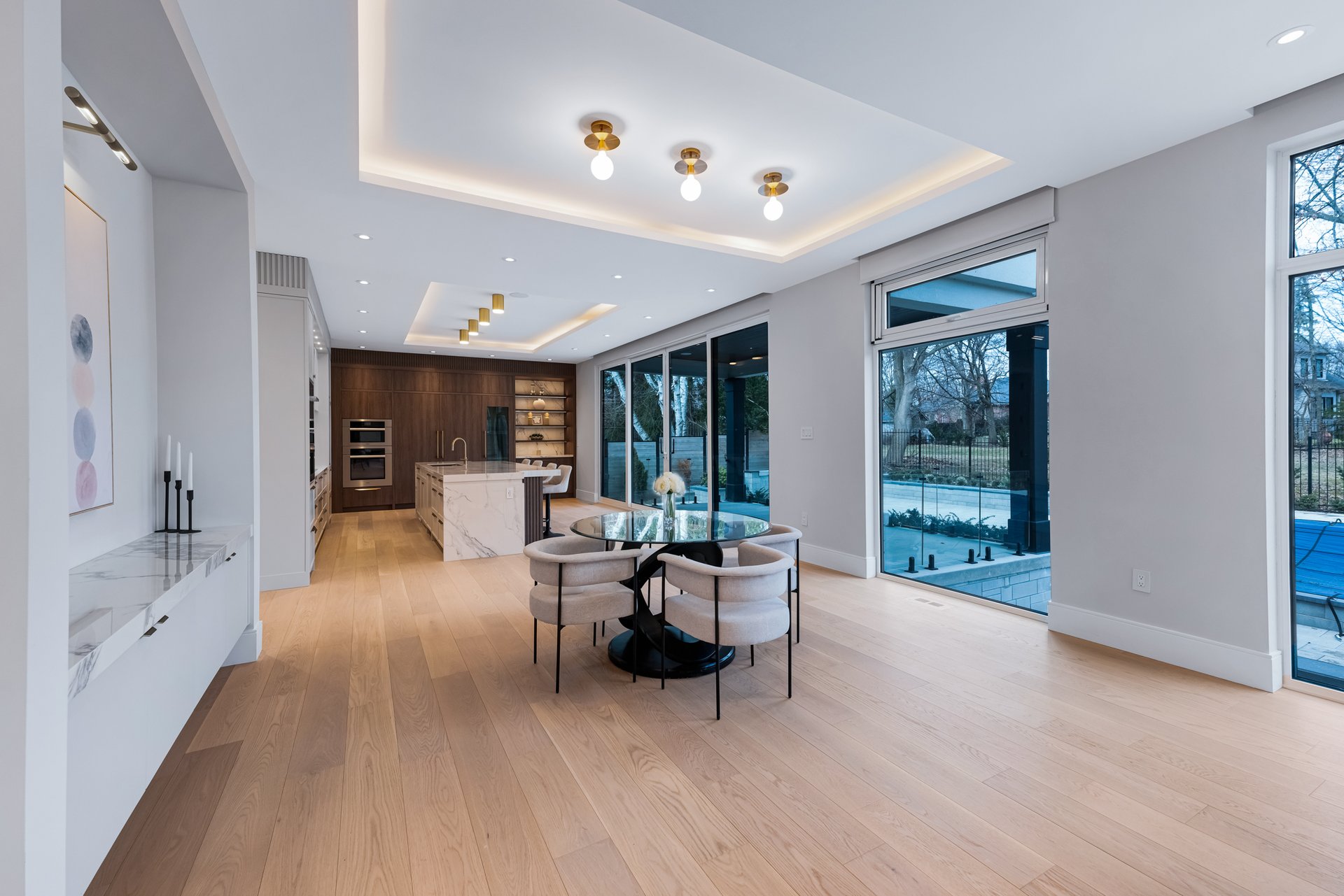 718 Balboa Dr