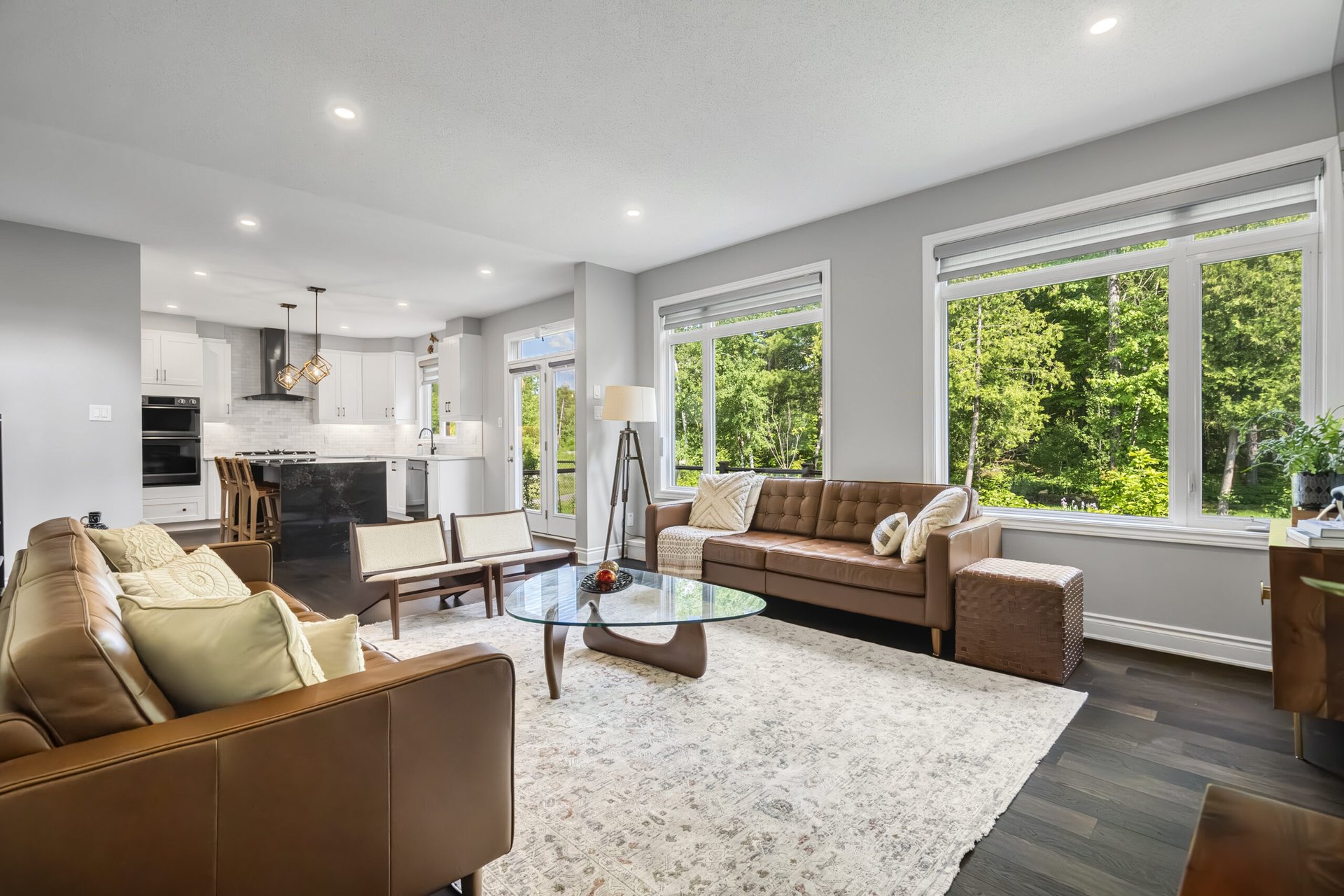 854 Stallion Crescent