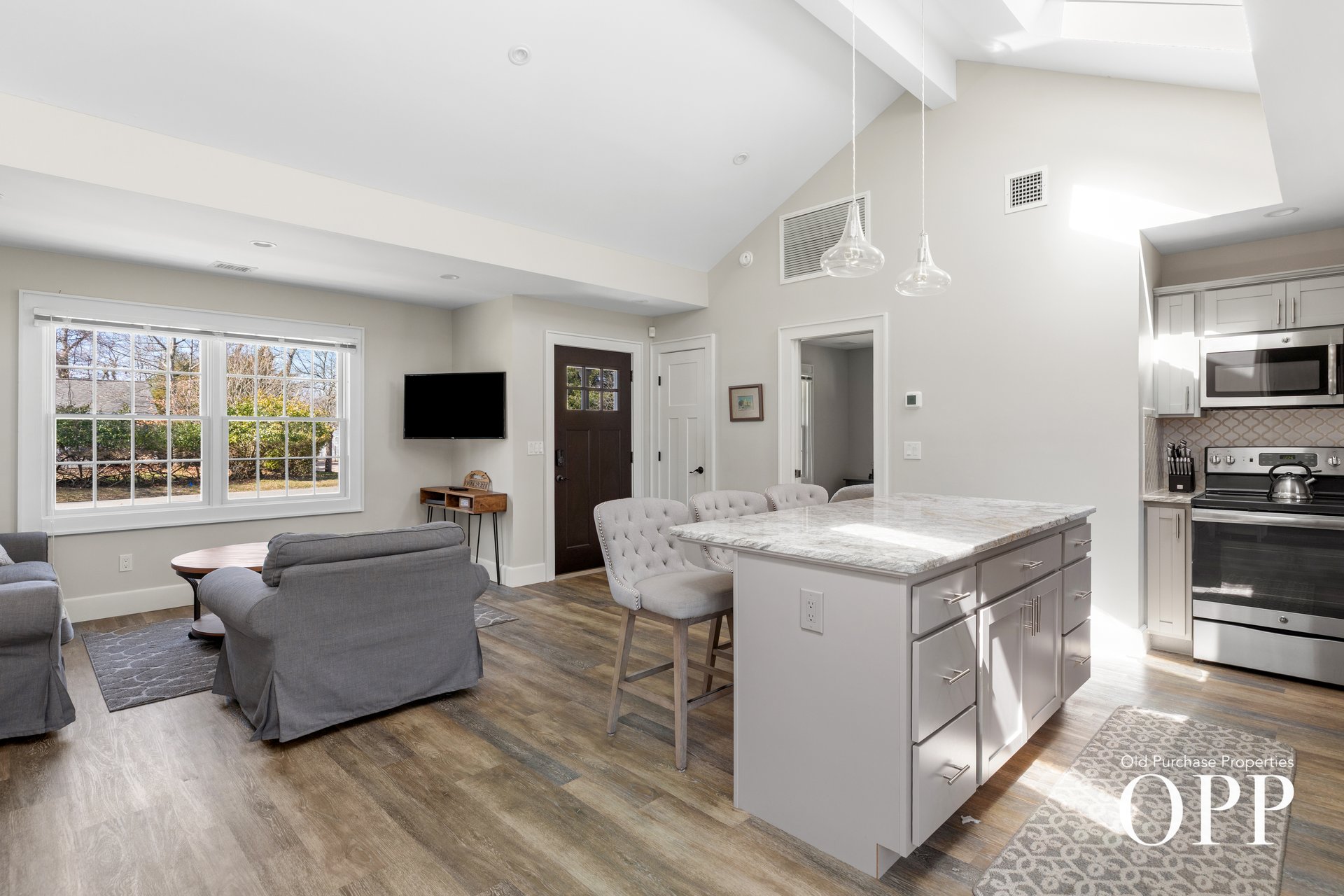 RENOVATED RANCH WITH SALTWATER POOL