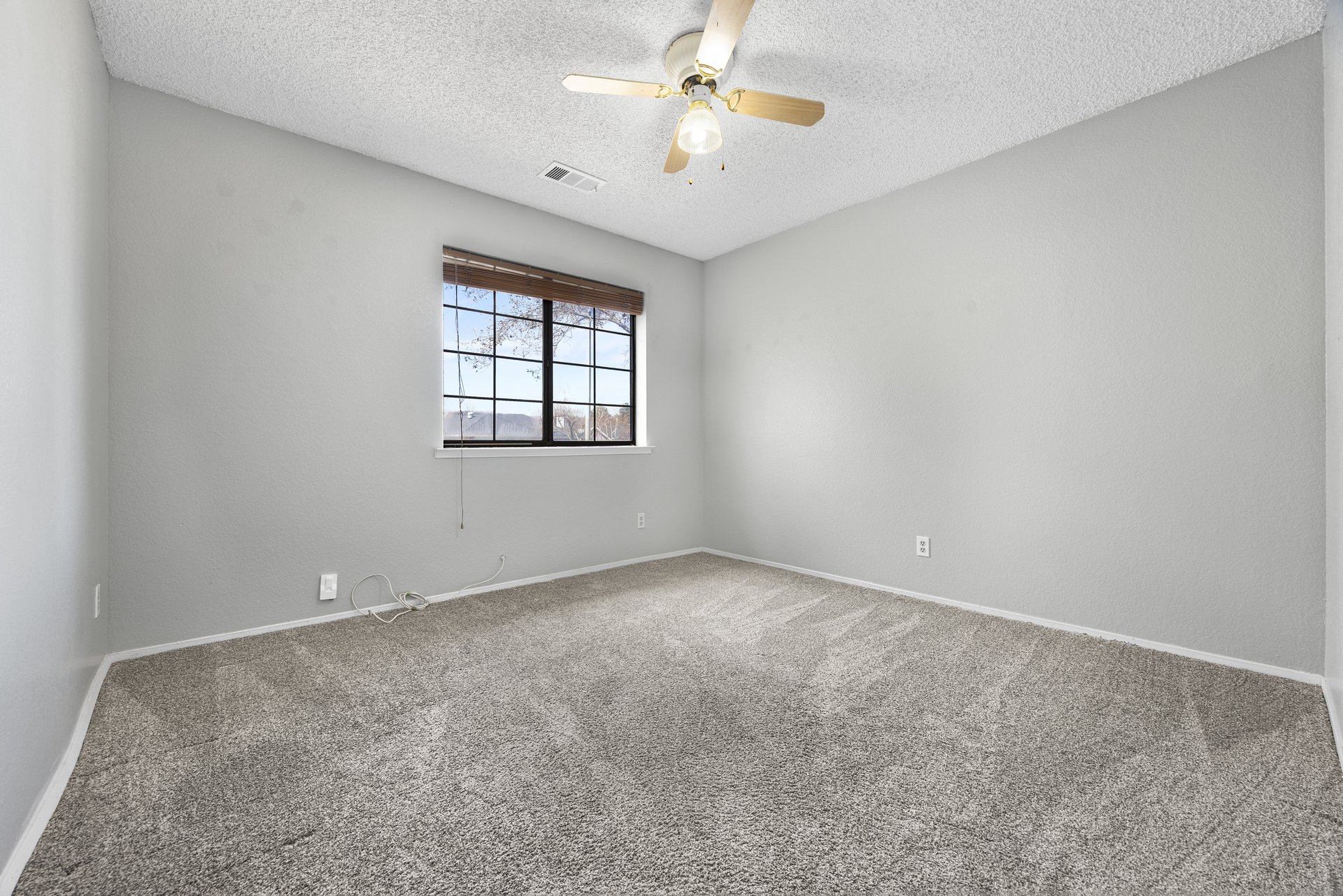 Charming Downtown Tehachapi Home – 1150 Magnolia Court