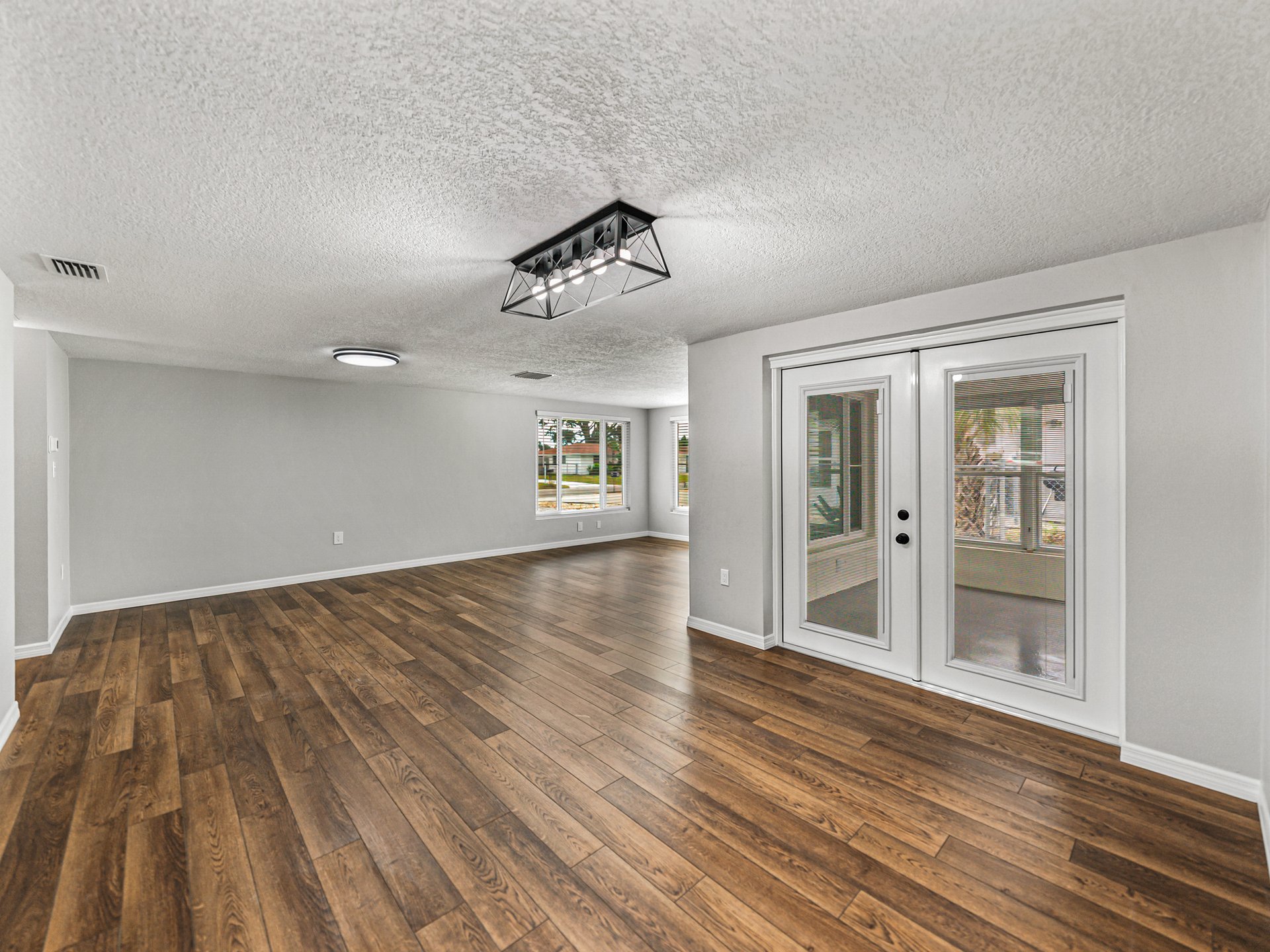 7824 LOTUS DR