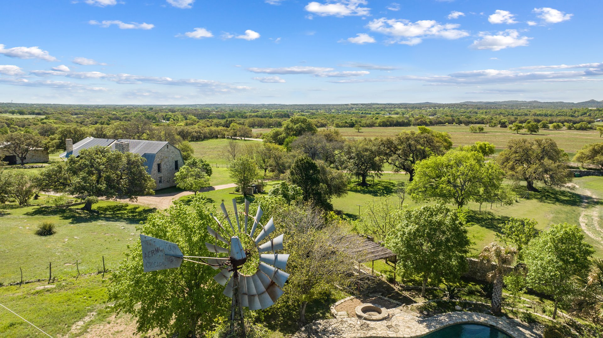 1672 McKinney Loop