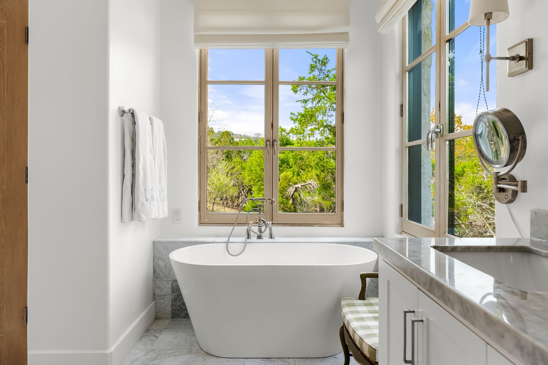 698 Windsong Trail