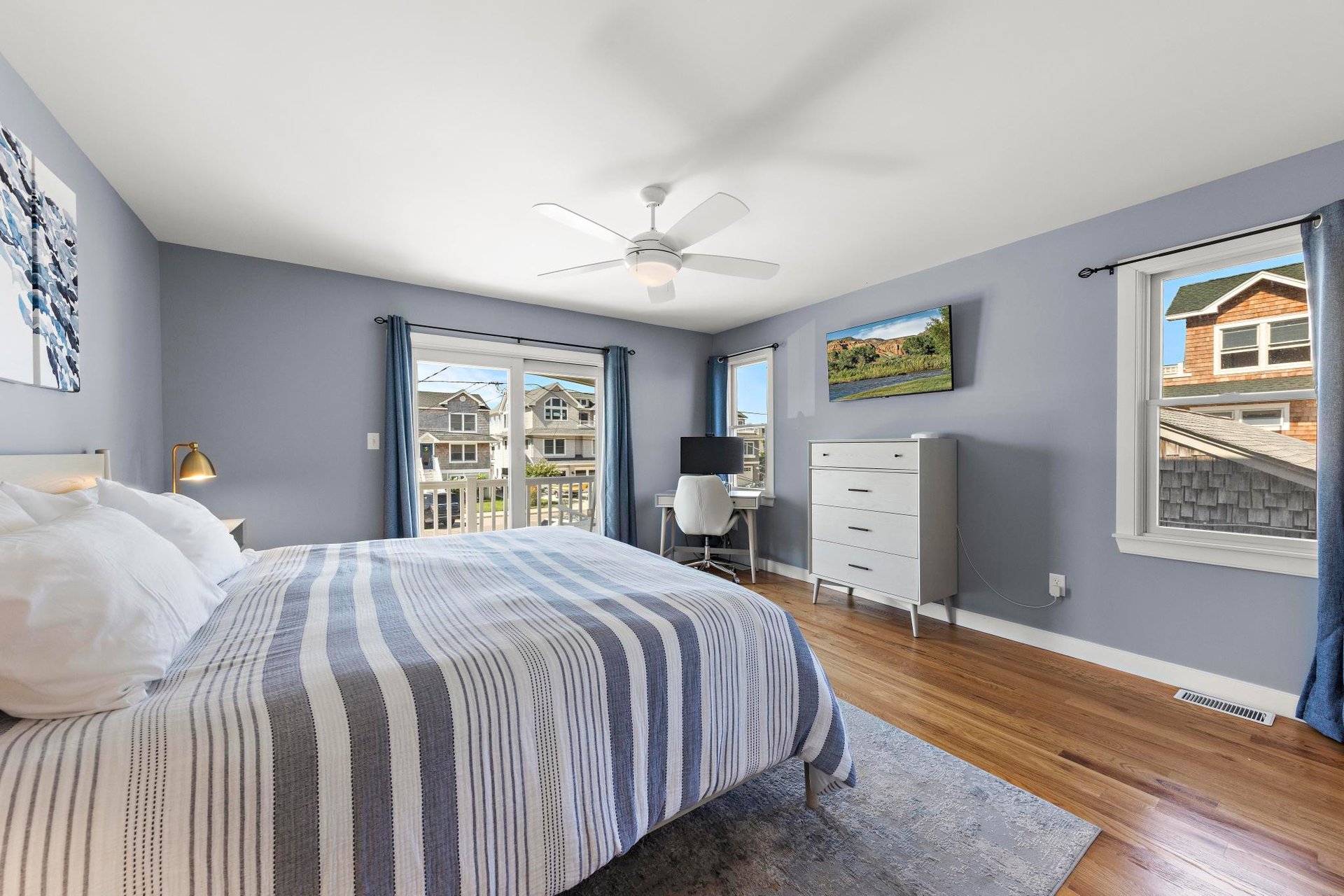 407 B Coral Street 