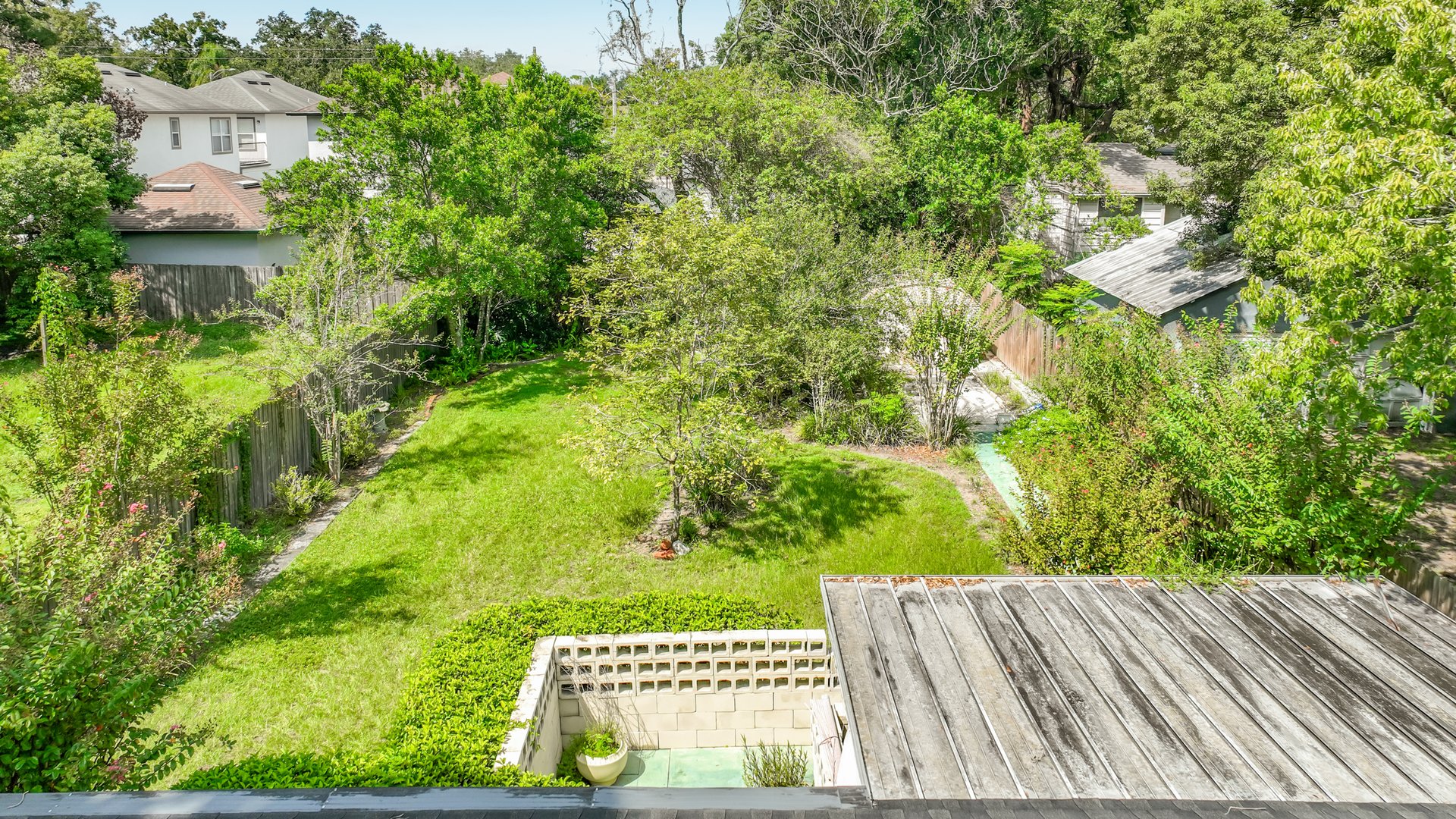 Colonialtown 3-Bedroom 1.5-Bathroom Home with Terrazo Floors