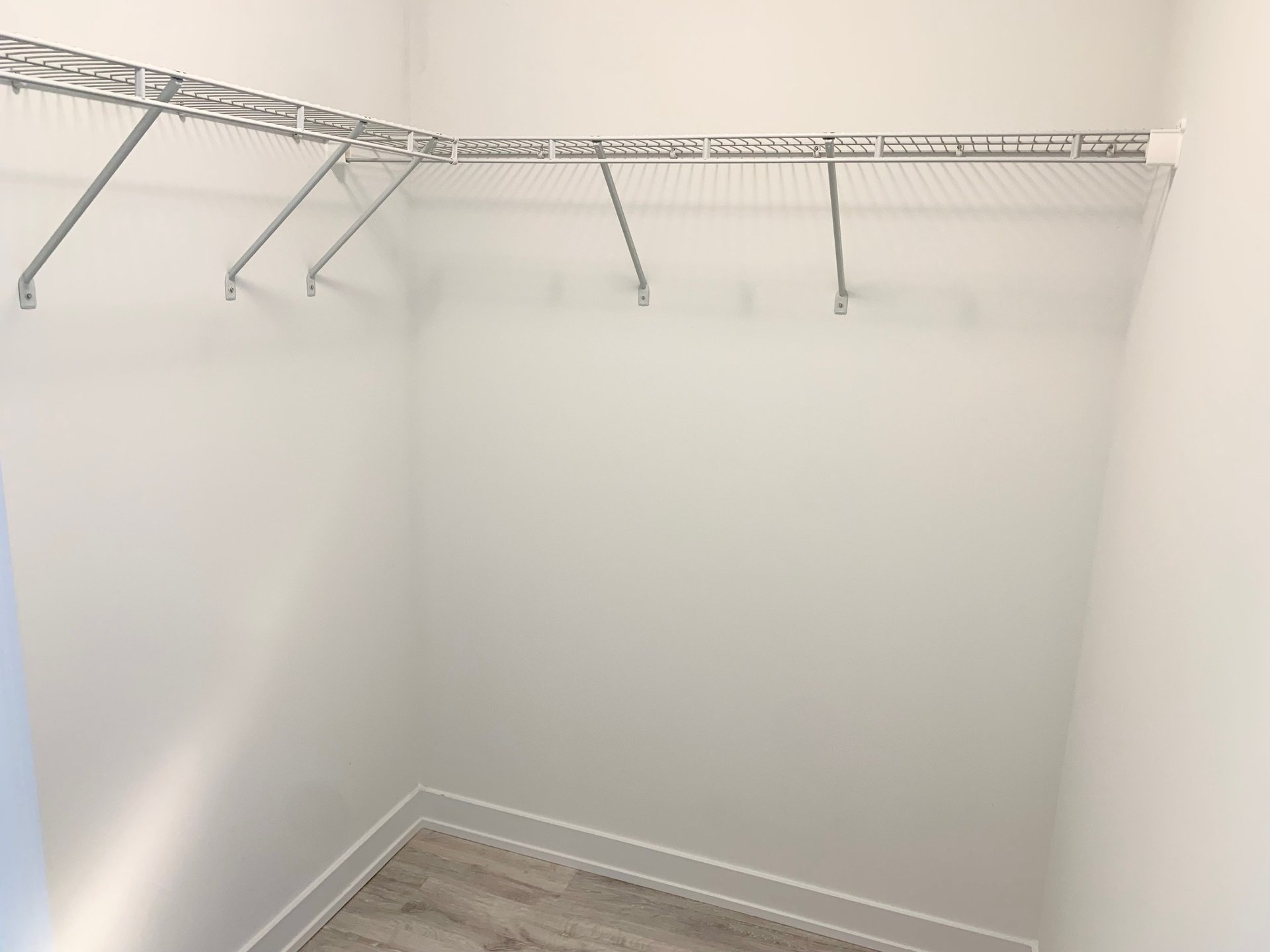 251 Manitoba St Unit: 2808