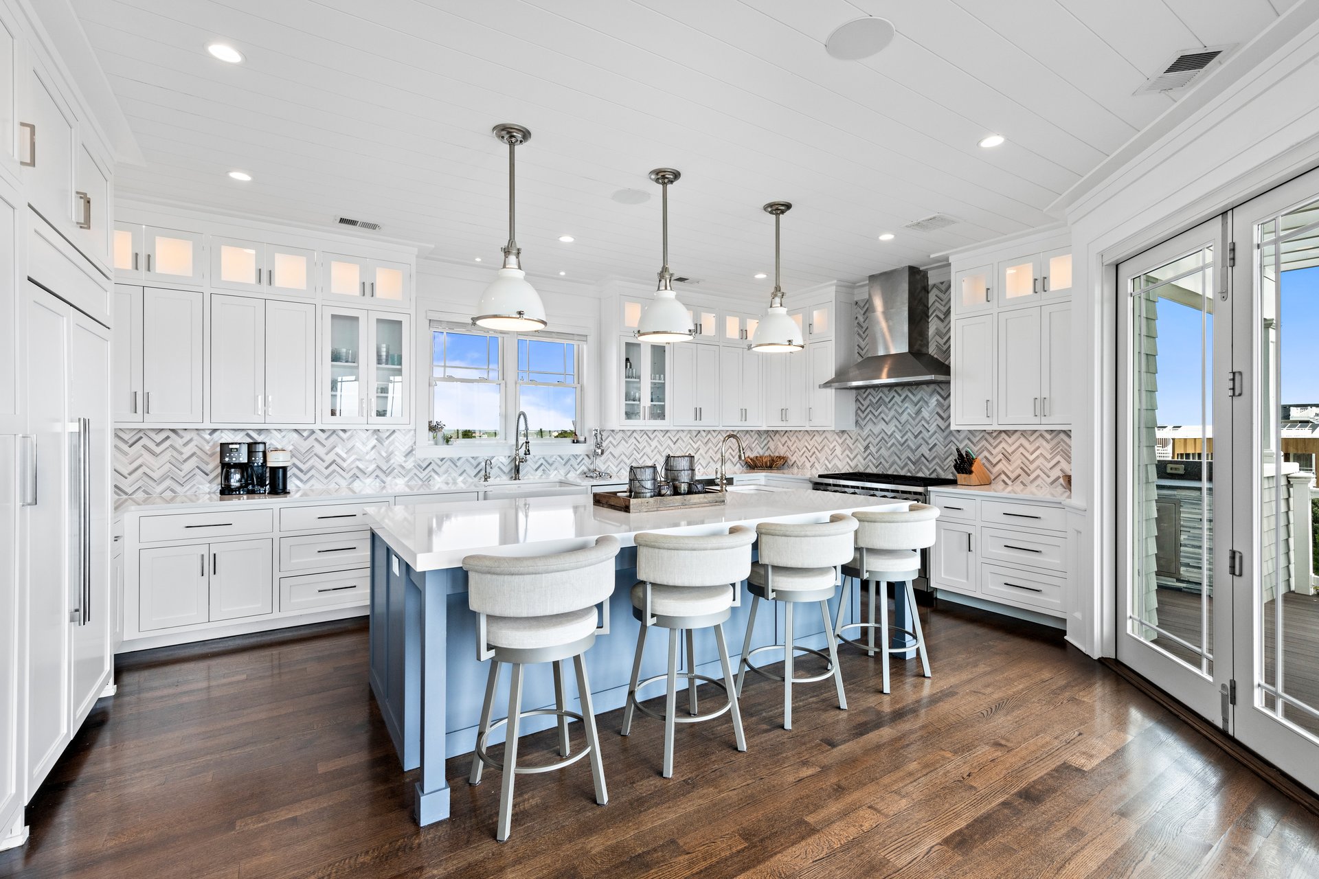 161 F Long Beach Blvd