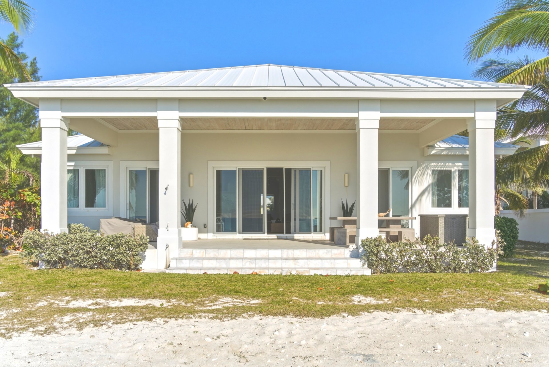 Villa Blanca, Treasure Cay